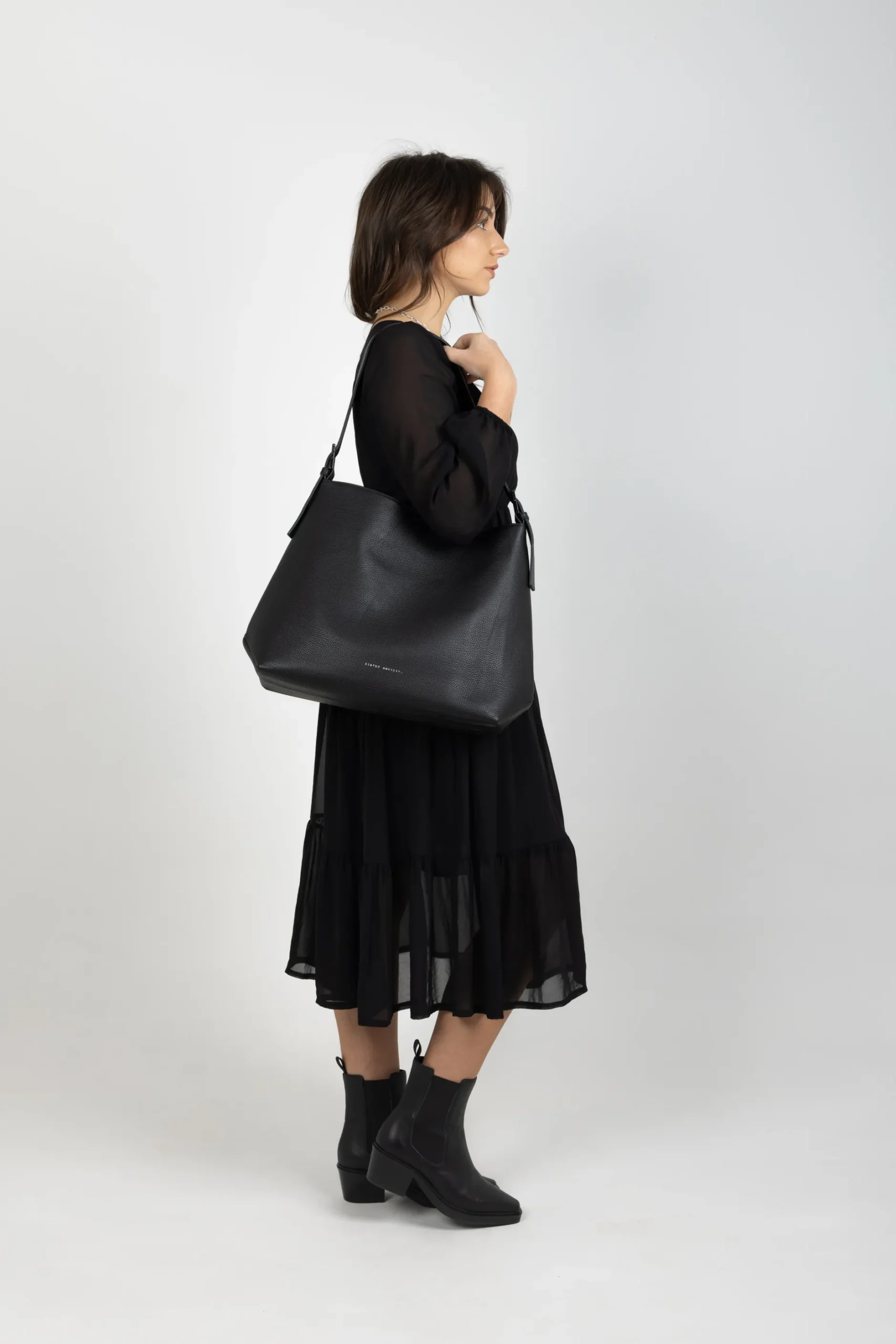 blank_space_label_isabel__3.webp Dresses-BLANK SPACE LABEL ISABEL DRESS BLACK