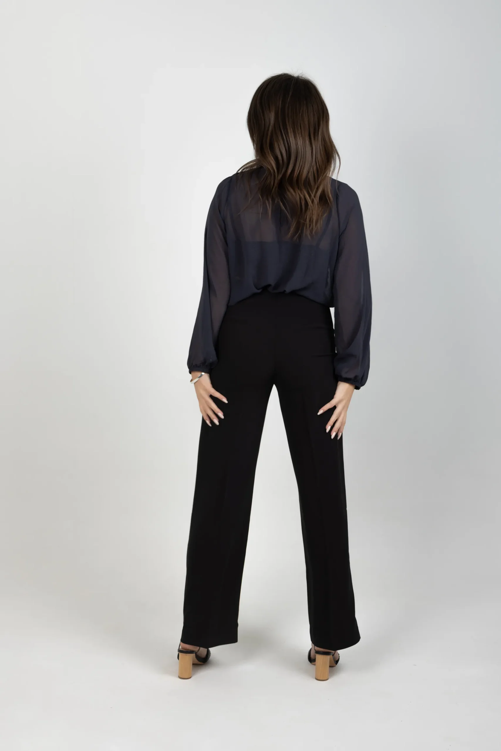 blank_space_label_julia_t_6-2.webp Shirts & Tops-BLANK SPACE LABEL JULIA TOP GRAPHITE
