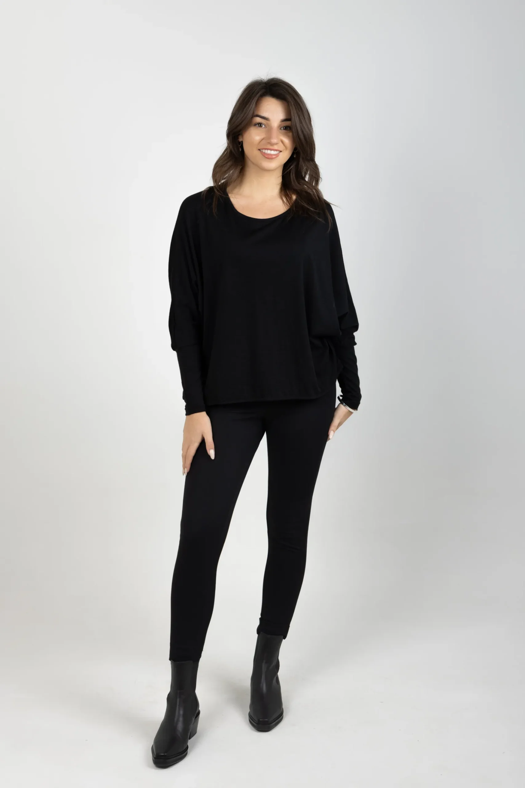 blank_space_label_lucy_me_1.webp Sweaters & Knitwear-BLANK SPACE LABEL LUCY MERINO BLACK