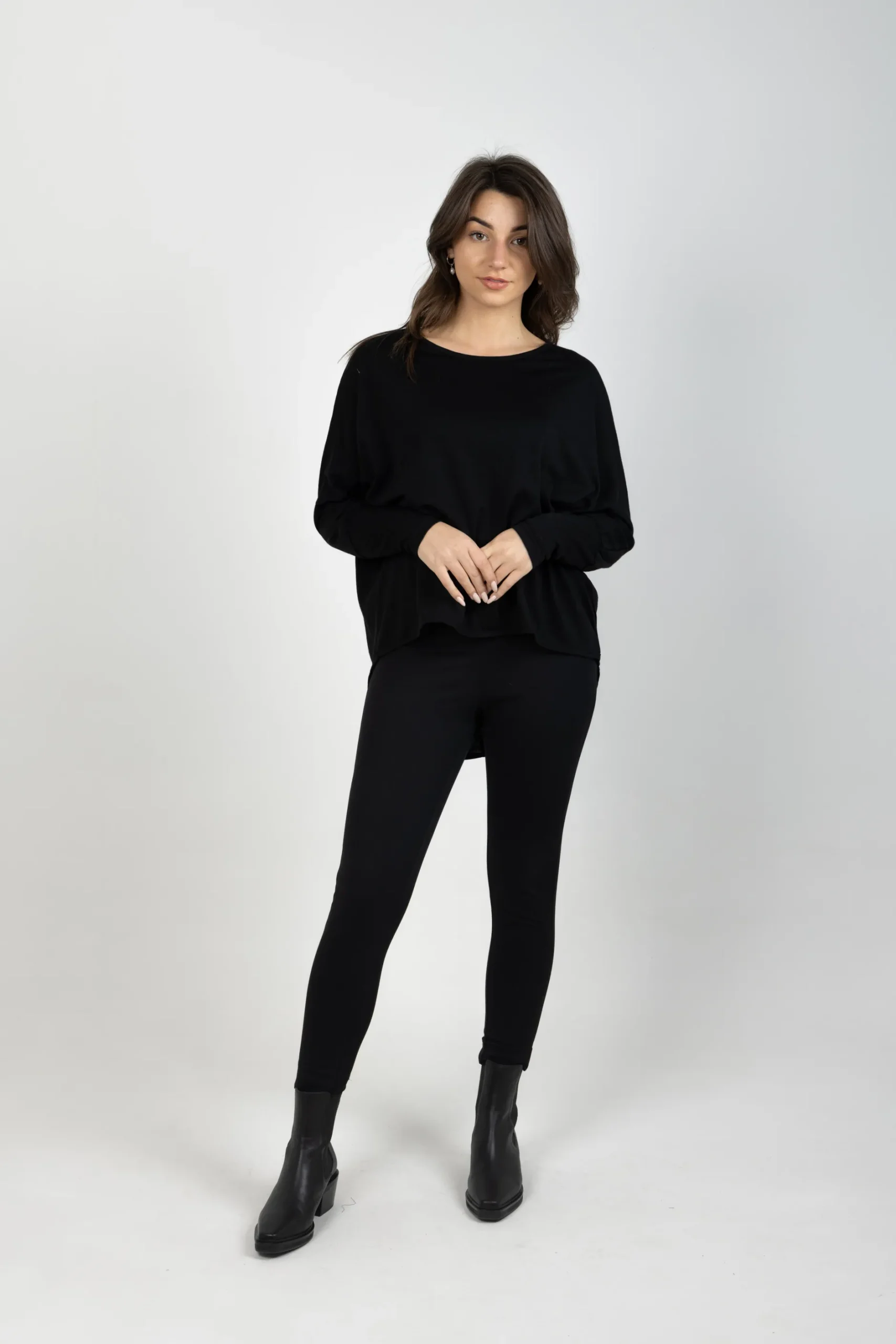 blank_space_label_lucy_me_2.webp Sweaters & Knitwear-BLANK SPACE LABEL LUCY MERINO BLACK