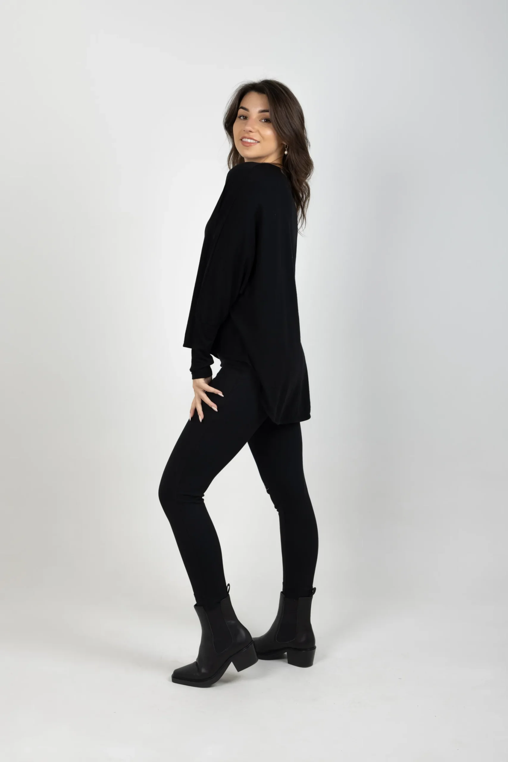 blank_space_label_lucy_me_7.webp Sweaters & Knitwear-BLANK SPACE LABEL LUCY MERINO BLACK