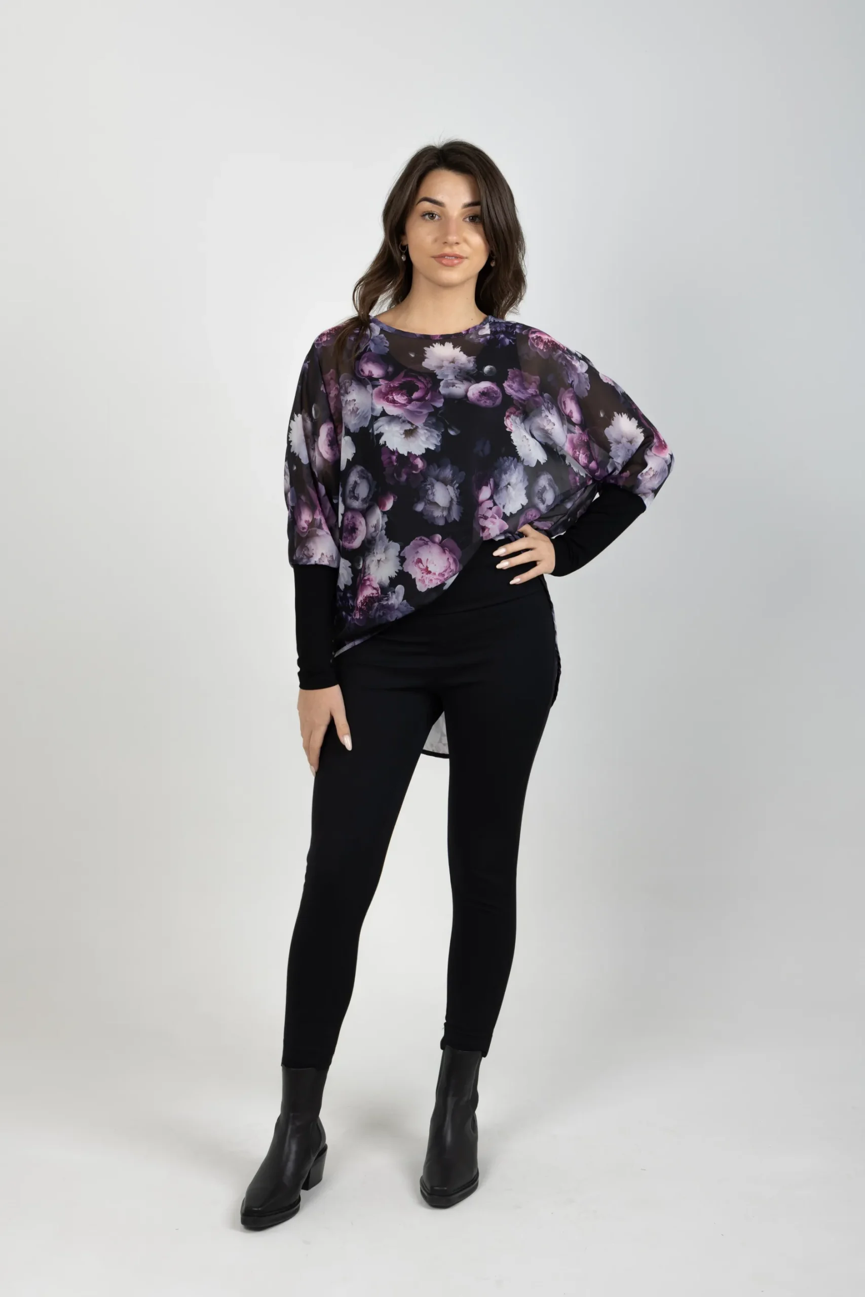 blank_space_label_lucy_to_2-7.webp Shirts & Tops-BLANK SPACE LABEL LUCY TOP MOONLIGHT GARDEN