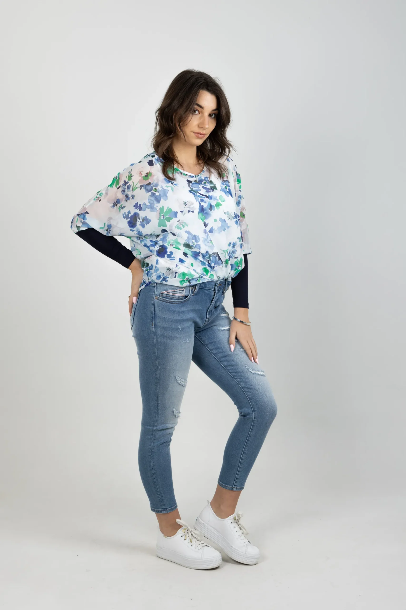 blank_space_label_lucy_to_6-8.webp Shirts & Tops-BLANK SPACE LABEL LUCY TOP ENCHANTED GARDEN