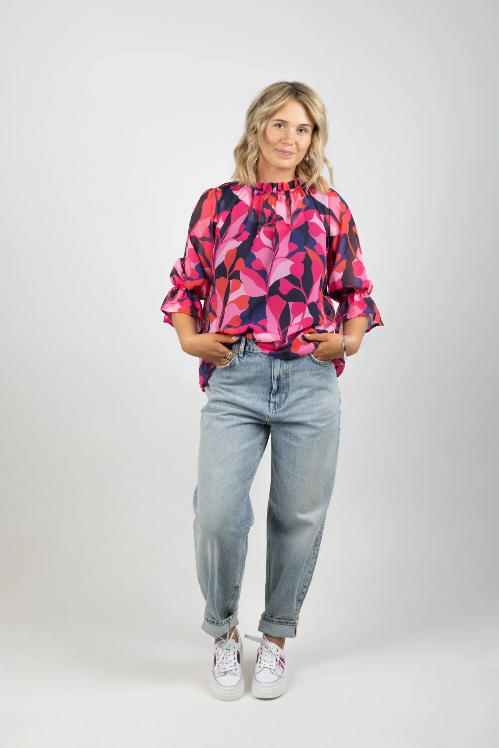 blank_space_label_tilly_t_3-5.webp Shirts & Tops-BLANK SPACE LABEL TILLY TOP CRIMSON CRAZE