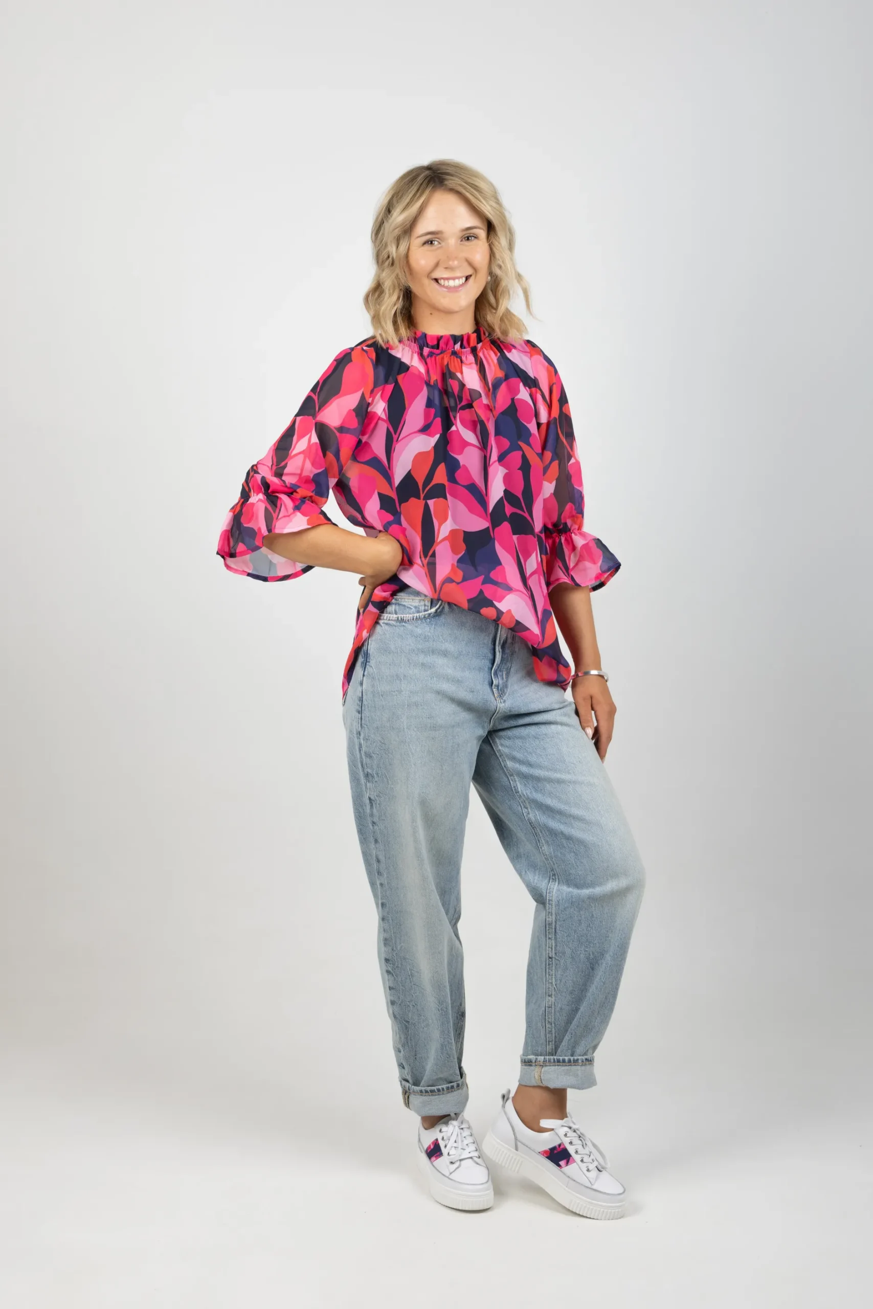 blank_space_label_tilly_t_4-5.webp Shirts & Tops-BLANK SPACE LABEL TILLY TOP CRIMSON CRAZE