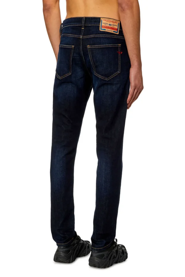 Denim-DIESEL 2019 D-STRUKT SLIM JEAN DARK BLUE