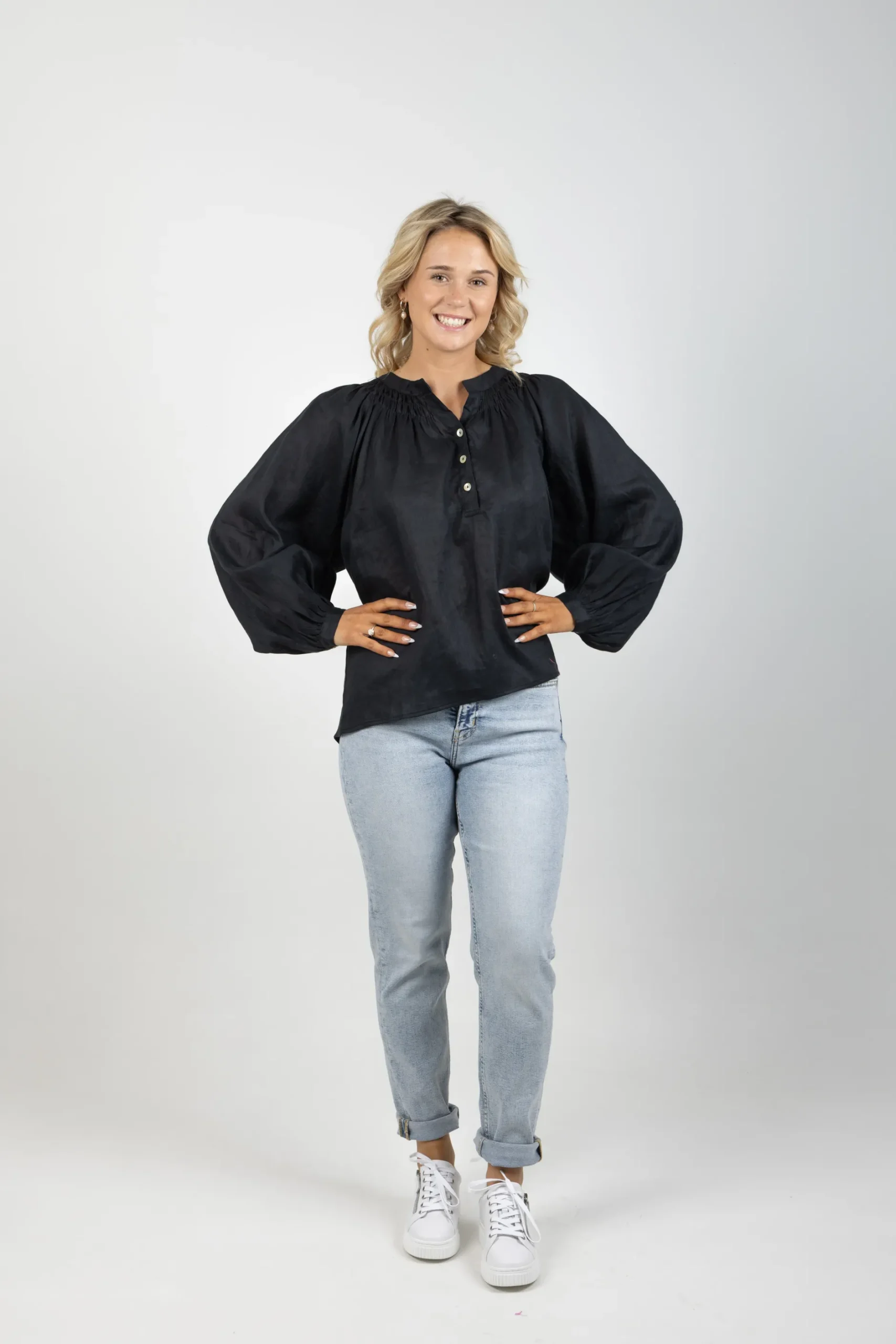 ebive_nashville_linen_blo_2-1.webp Shirts & Tops-EB&IVE NASHVILLE LINEN BLOUSE EBONY
