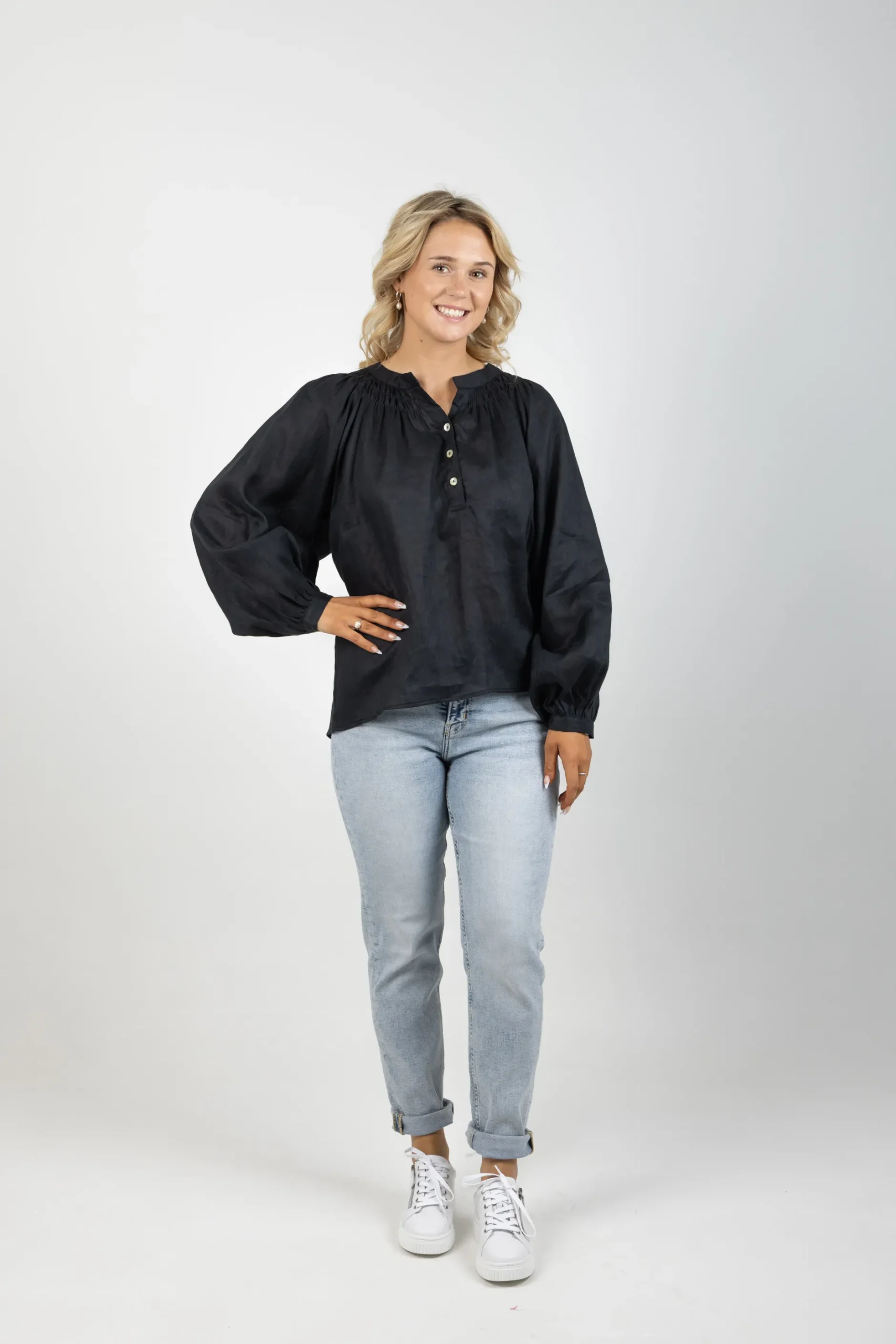 ebive_nashville_linen_blo_3-1.webp Shirts & Tops-EB&IVE NASHVILLE LINEN BLOUSE EBONY