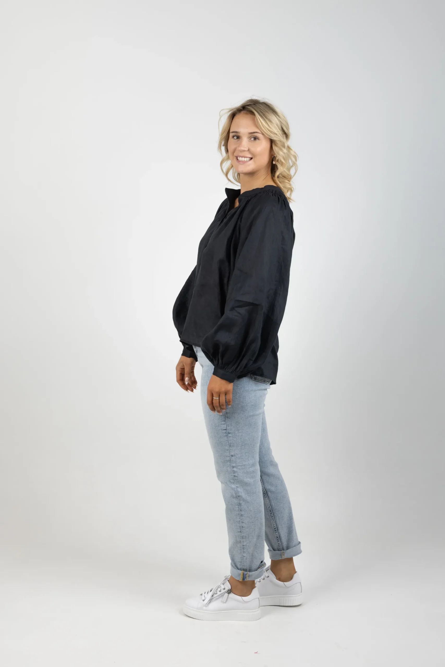 ebive_nashville_linen_blo_5-1.webp Shirts & Tops-EB&IVE NASHVILLE LINEN BLOUSE EBONY