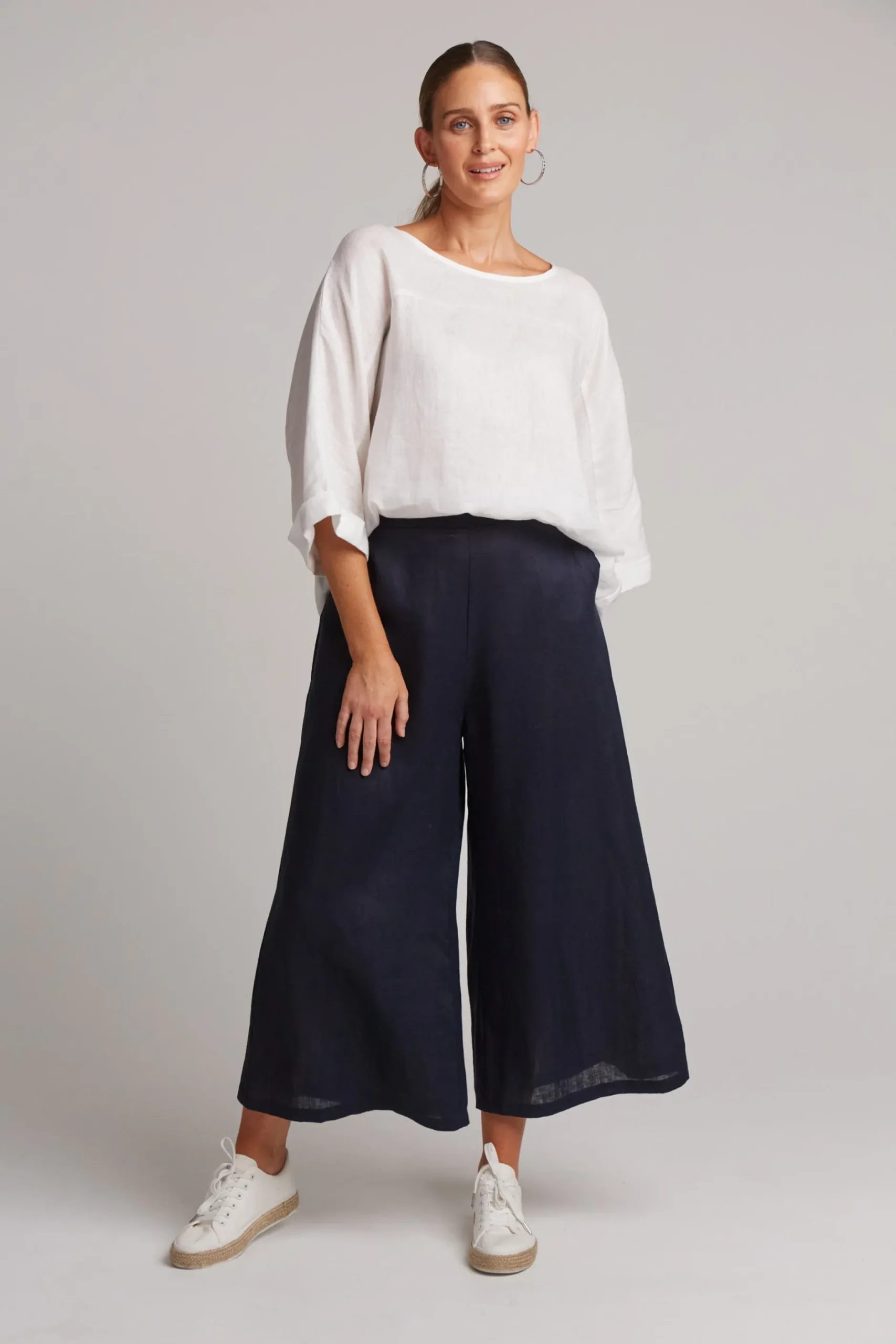 ebive_studio_crop_pant_na_0.webp Pants-EB&IVE STUDIO CROP PANT NAVY