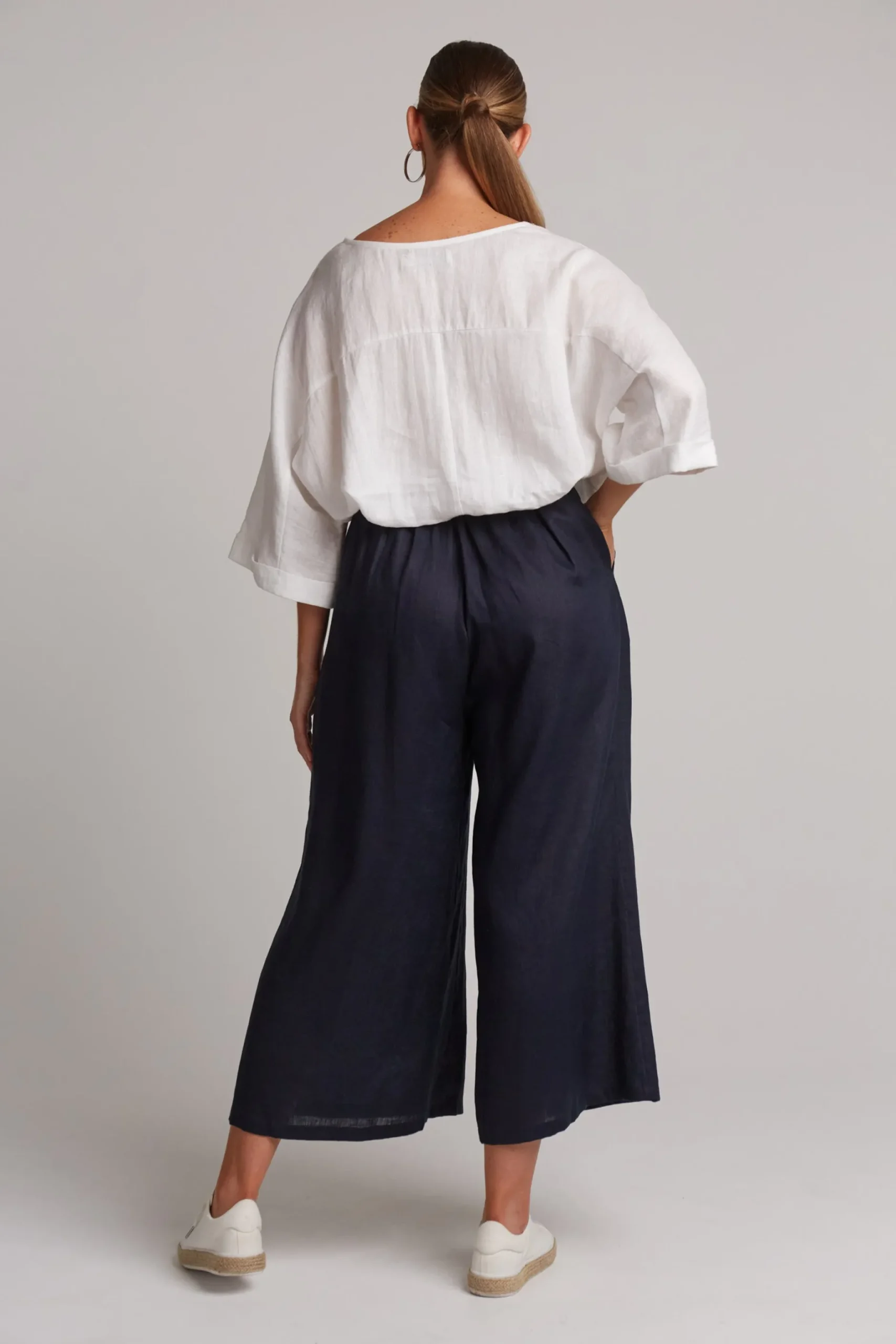 ebive_studio_crop_pant_na_3.webp Pants-EB&IVE STUDIO CROP PANT NAVY
