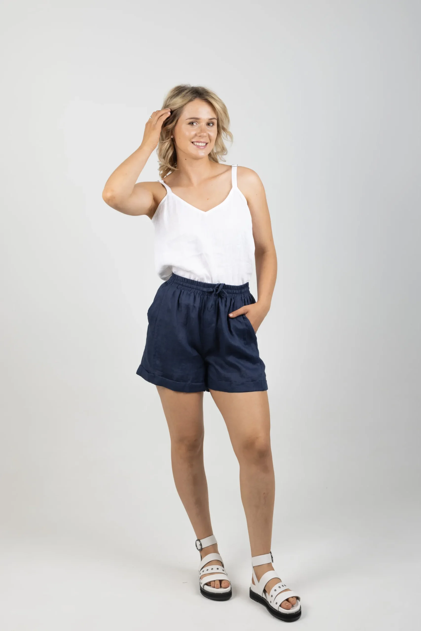 ebive_studio_maxi_short_n_1.webp Shorts-EB&IVE STUDIO MAXI SHORT NAVY