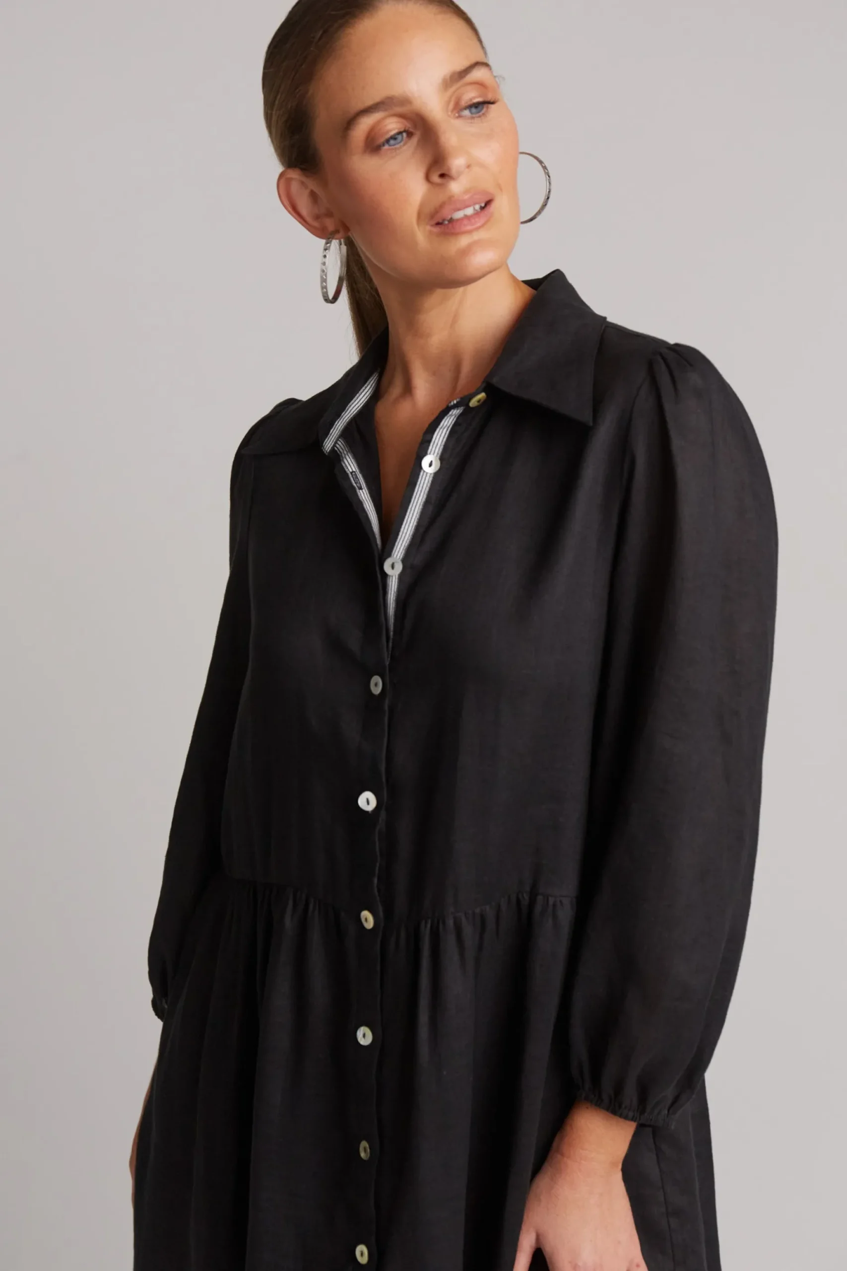 ebive_studio_midi_shirt_d_4-2.webp Dresses-EB&IVE STUDIO MIDI SHIRT DRESS EBONY