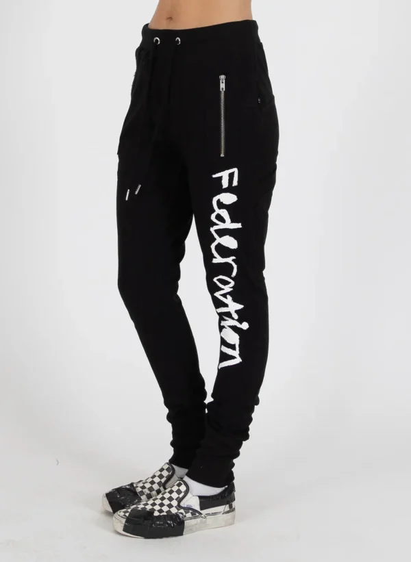 Pants-FEDERATION +. ESCAPE TRACKIE CRAYON BLACK