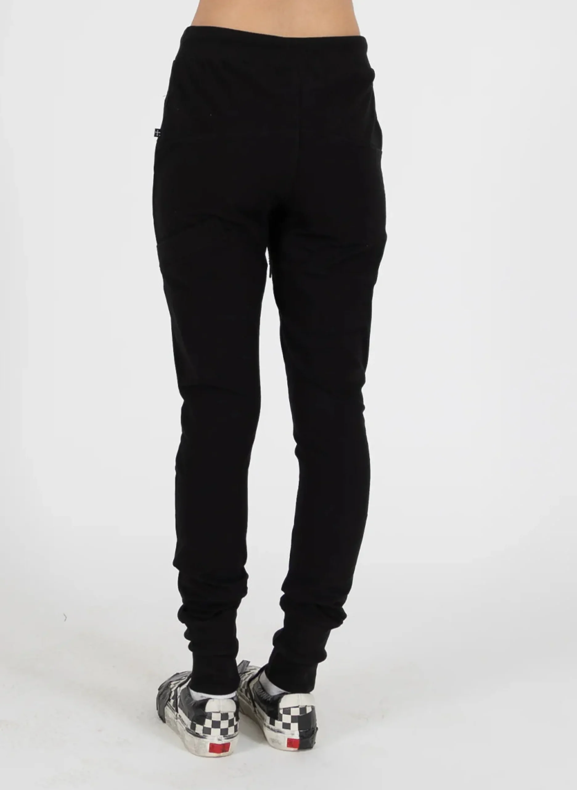 federation__escape_tracki_3.webp Pants-FEDERATION +. ESCAPE TRACKIE CRAYON BLACK
