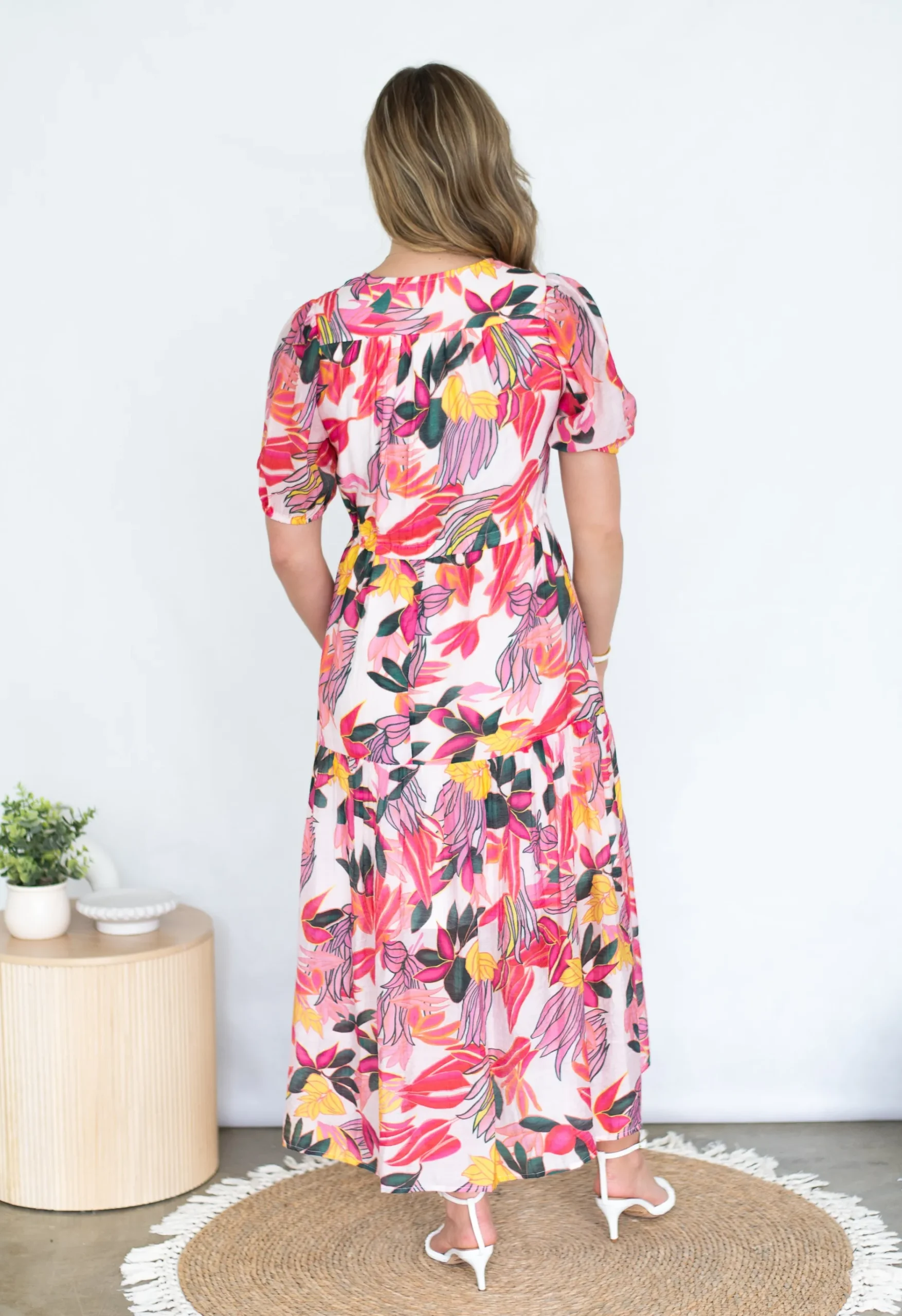 fria_selma_maxi_dress_can_3.webp Dresses-FRIA SELMA MAXI DRESS CANDY FLORAL