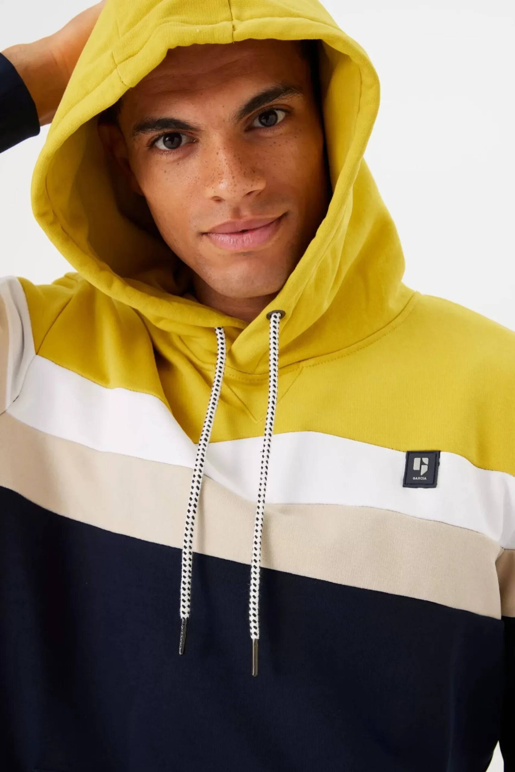 garcia_badge_logo_hoodie__0.webp Sweaters & Knitwear-GARCIA BADGE LOGO HOODIE NAVY