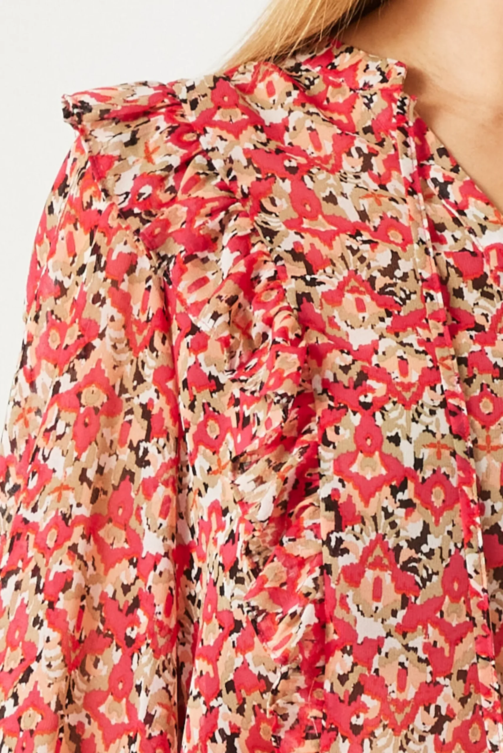 garcia_butterfly_top_lush_3.webp Shirts & Tops-GARCIA BUTTERFLY TOP LUSH PRINT
