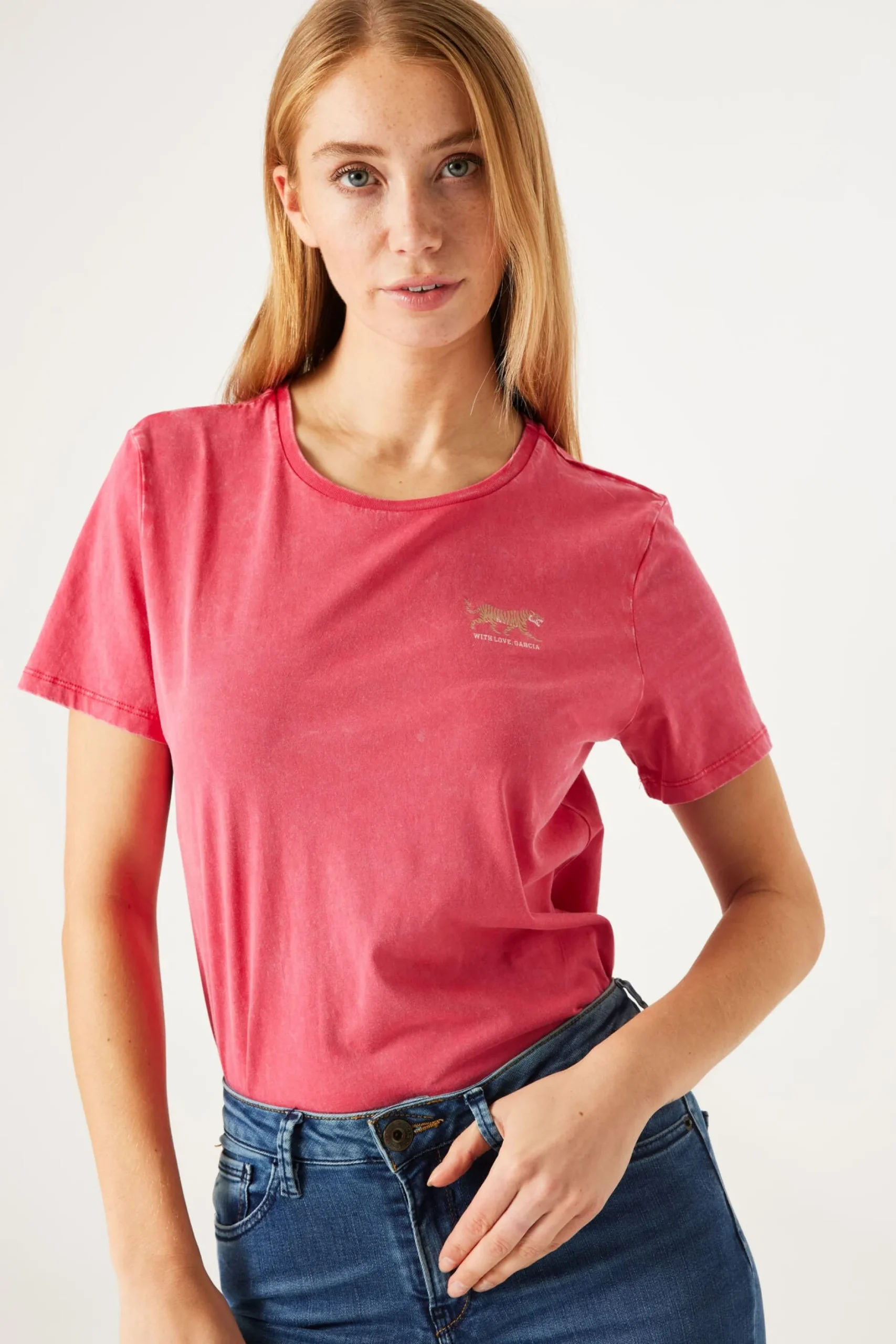 garcia_core_tiger_tee_pin_0.webp Tees & Tanks-GARCIA CORE TIGER TEE PINK