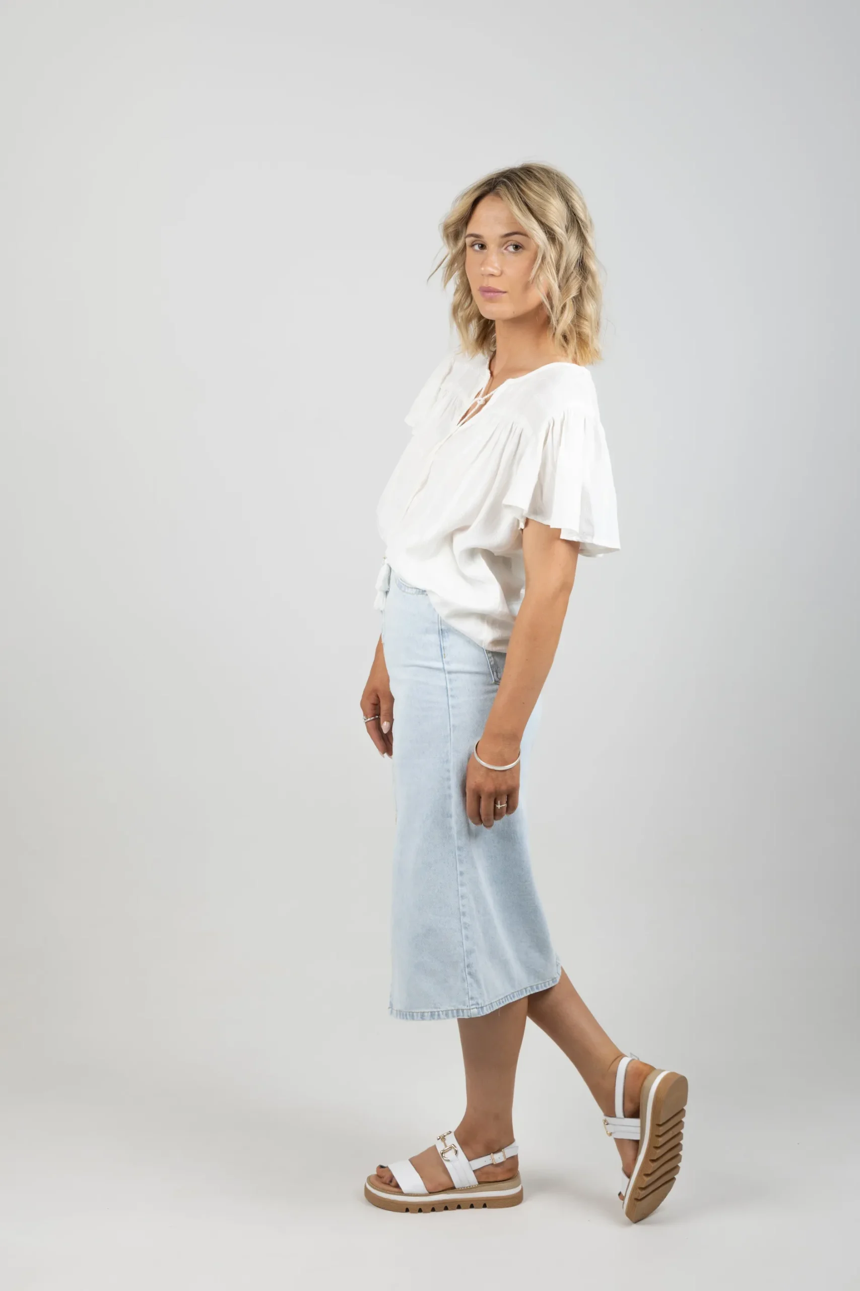 garcia_denim_skirt_bleach_3.webp Skirts-GARCIA DENIM SKIRT BLEACHED