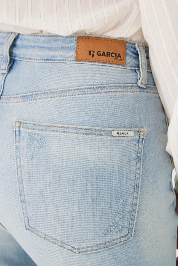 Denim-GARCIA ISABELLA MOM JEAN LIGHT BLUE