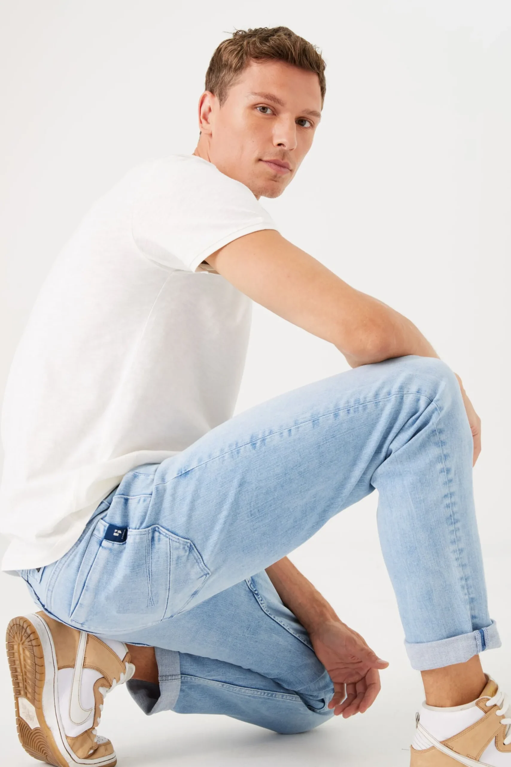 garcia_rocko__jean_bleach_2.webp Denim-GARCIA ROCKO 690 JEAN BLEACHED