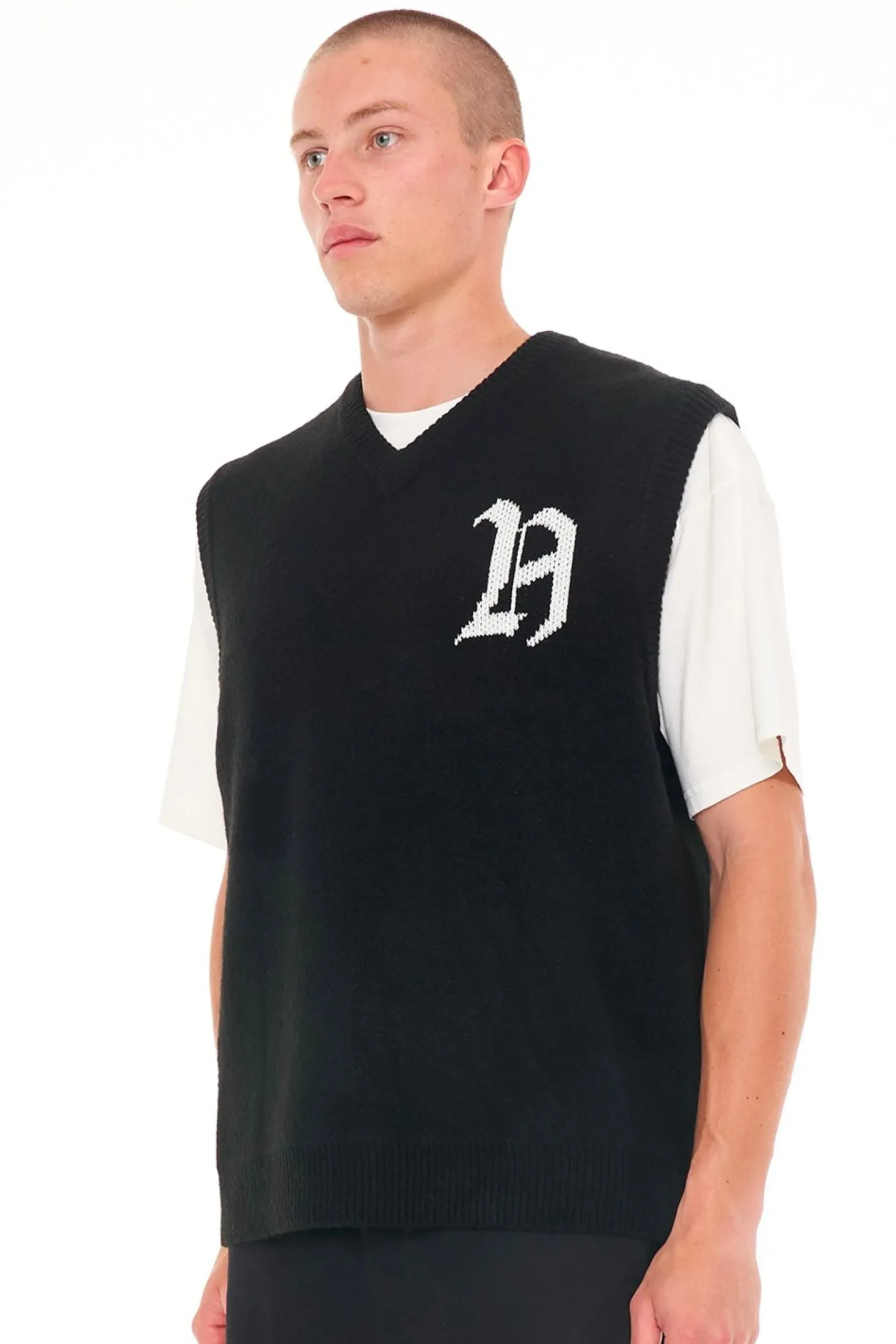 huffer_anglo_knit_vest_bl_1.webp Sweaters & Knitwear-HUFFER ANGLO KNIT VEST BLACK