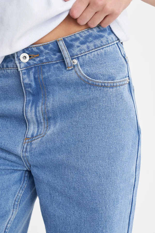 Denim-HUFFER BAGGY DENIM JEAN MID WASH