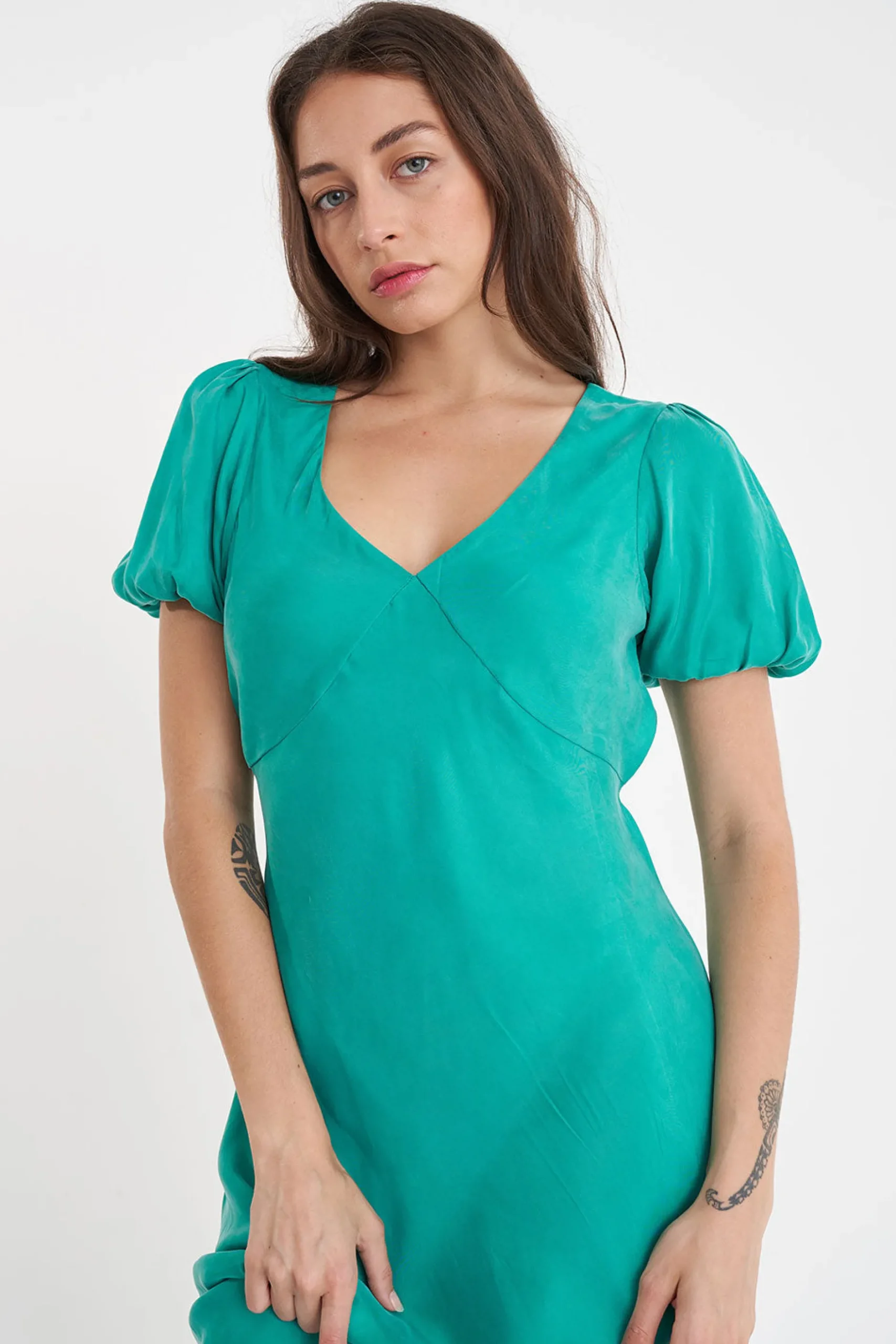 huffer_gabi_midi_dress_cl_1.webp Dresses-HUFFER GABI MIDI DRESS CLOVER
