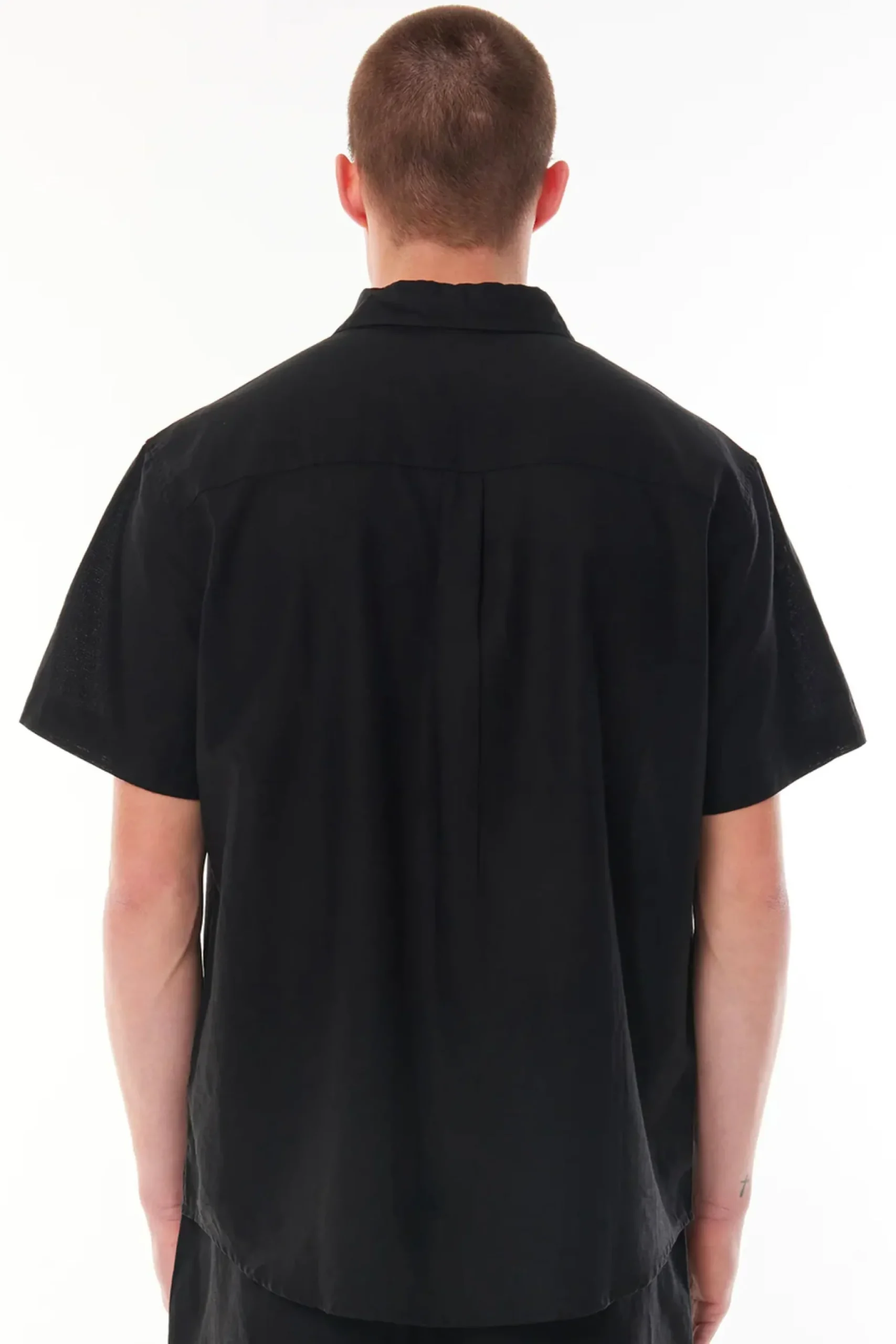 huffer_mens_linin_ss_shir_2.webp Shirts-HUFFER MENS LIN-IN SS SHIRT BLACK
