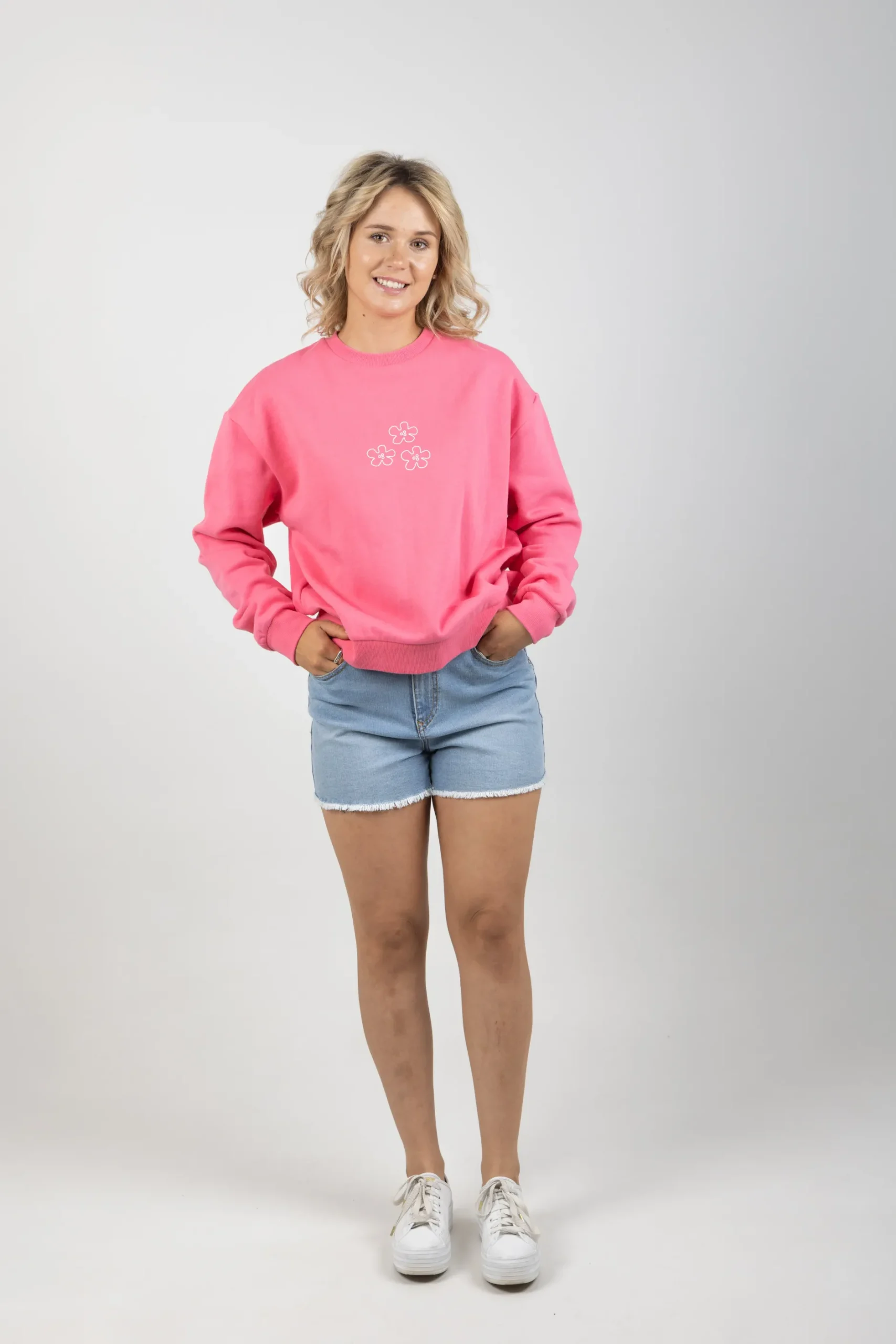 huffer_slouch_crew_flower_0.webp Sweaters & Knitwear-HUFFER SLOUCH CREW FLOWER BOMB CAMELLIA