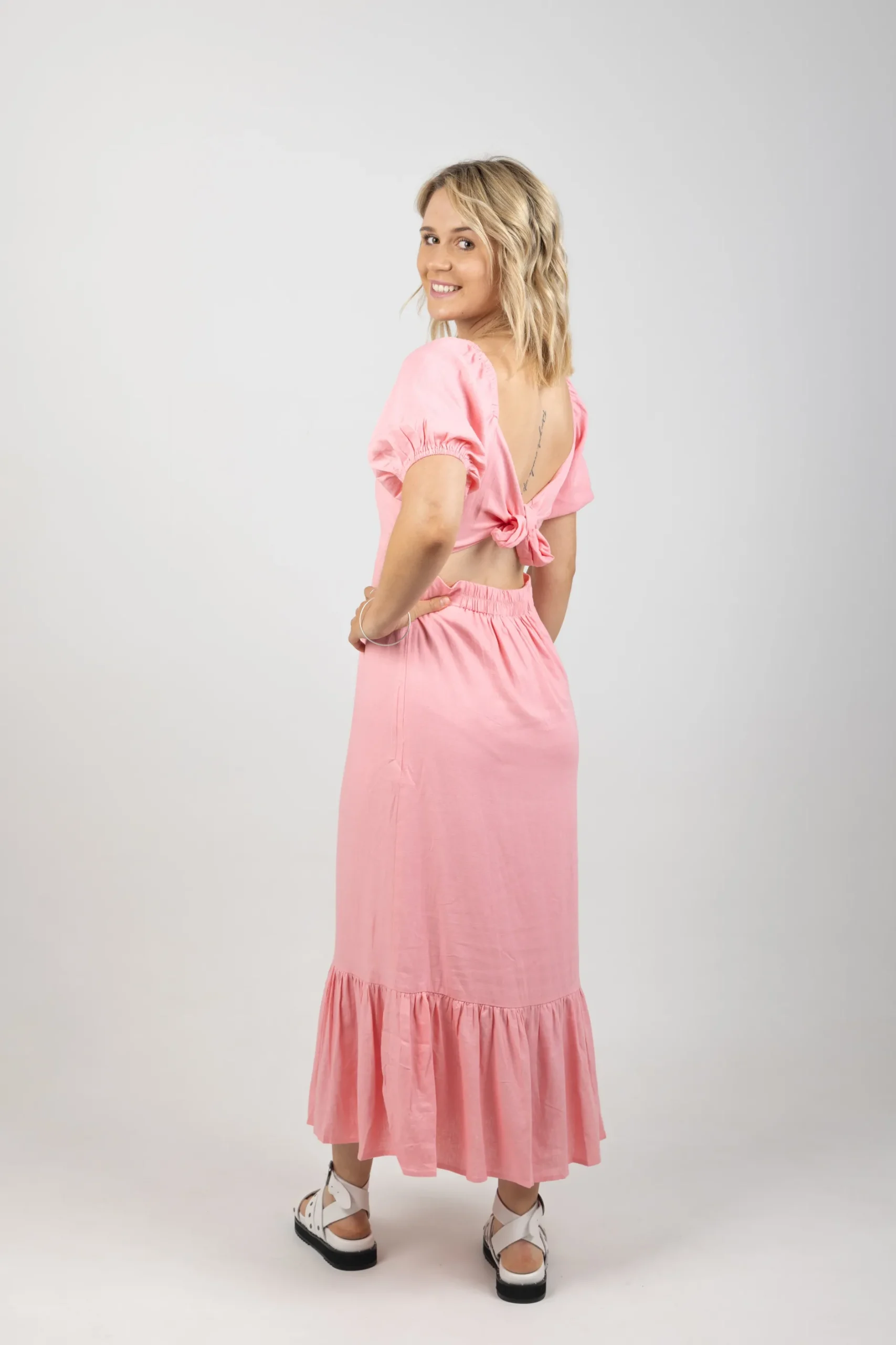 isle_of_mine_flora_tie_dr_1.webp Dresses-ISLE OF MINE FLORA TIE DRESS PEONY