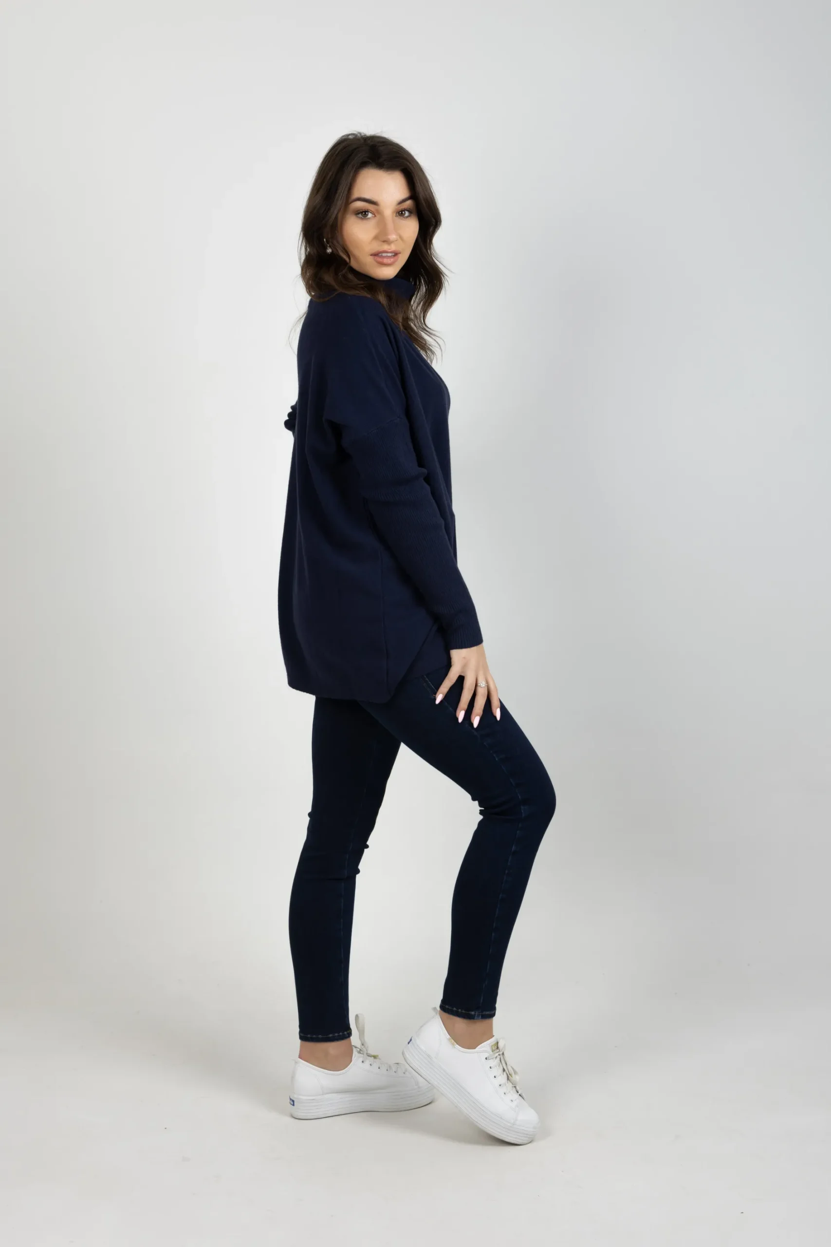 isle_of_mine_horizon_rela_6-1.webp Sweaters & Knitwear-ISLE OF MINE HORIZON RELAXED JUMPER NAVY