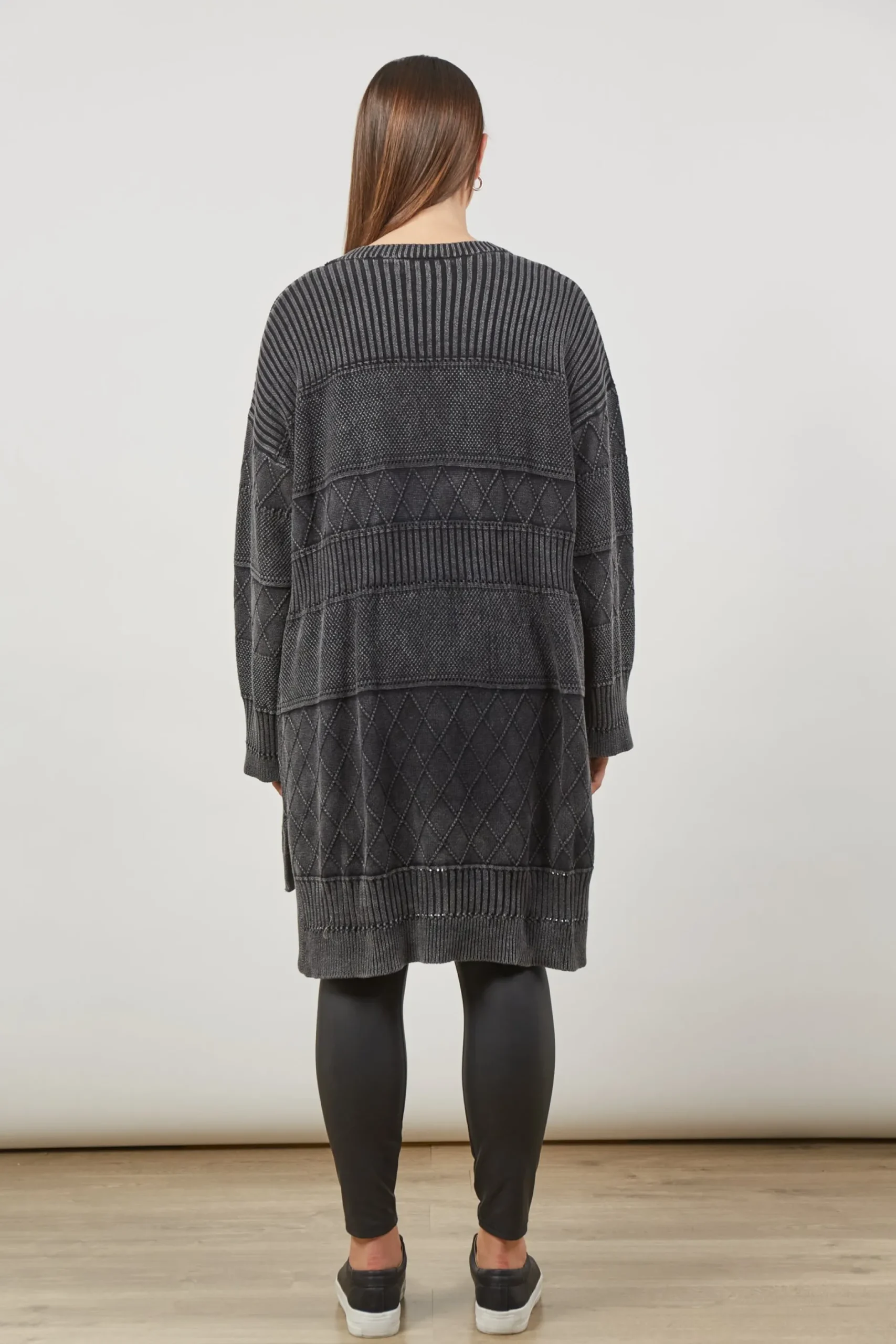 isle_of_mine_metro_cardig_3.webp Sweaters & Knitwear-ISLE OF MINE METRO CARDIGAN ASH