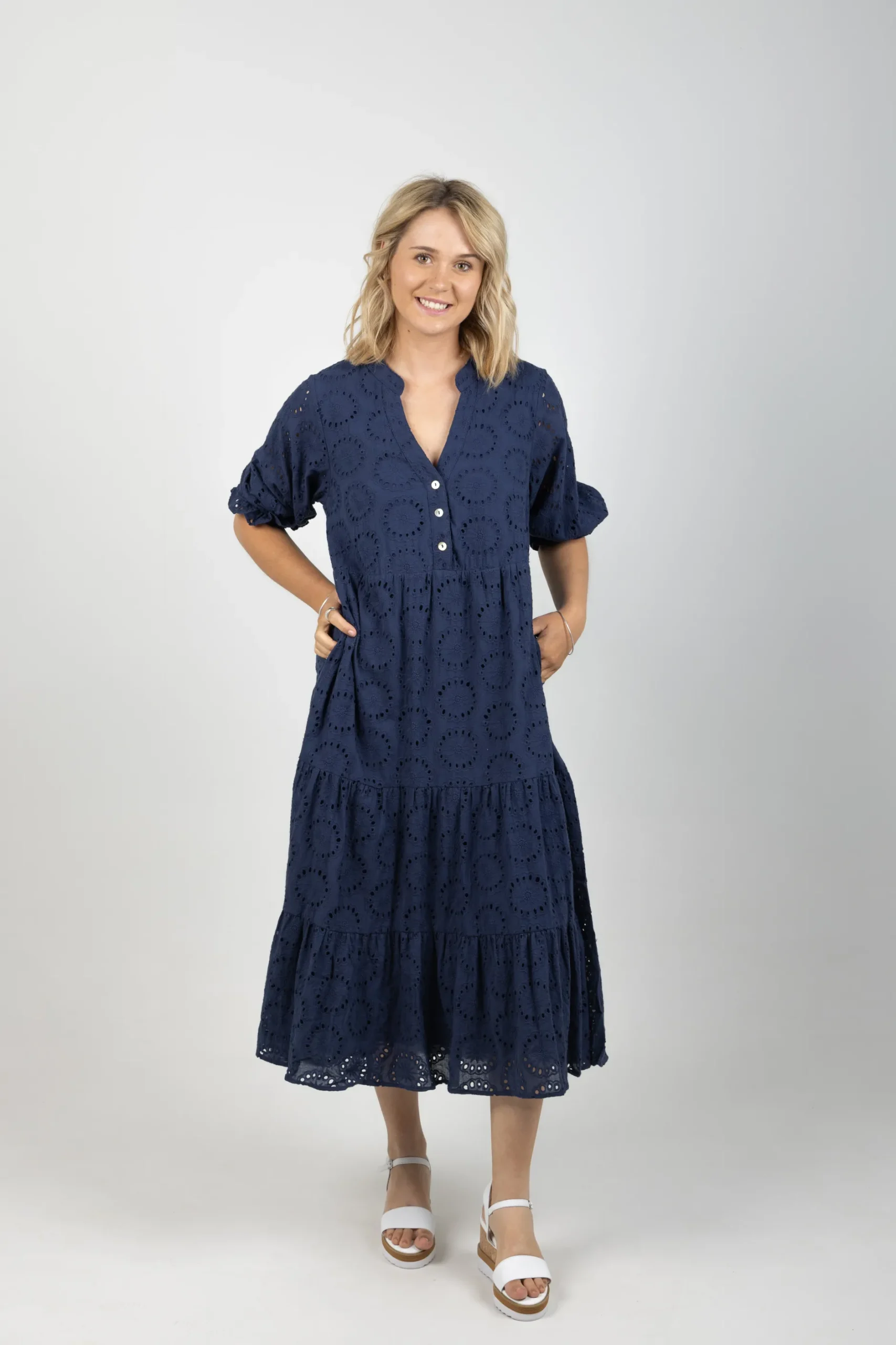 isle_of_mine_parterre_max_1.webp Dresses-ISLE OF MINE PARTERRE MAXI NAVY