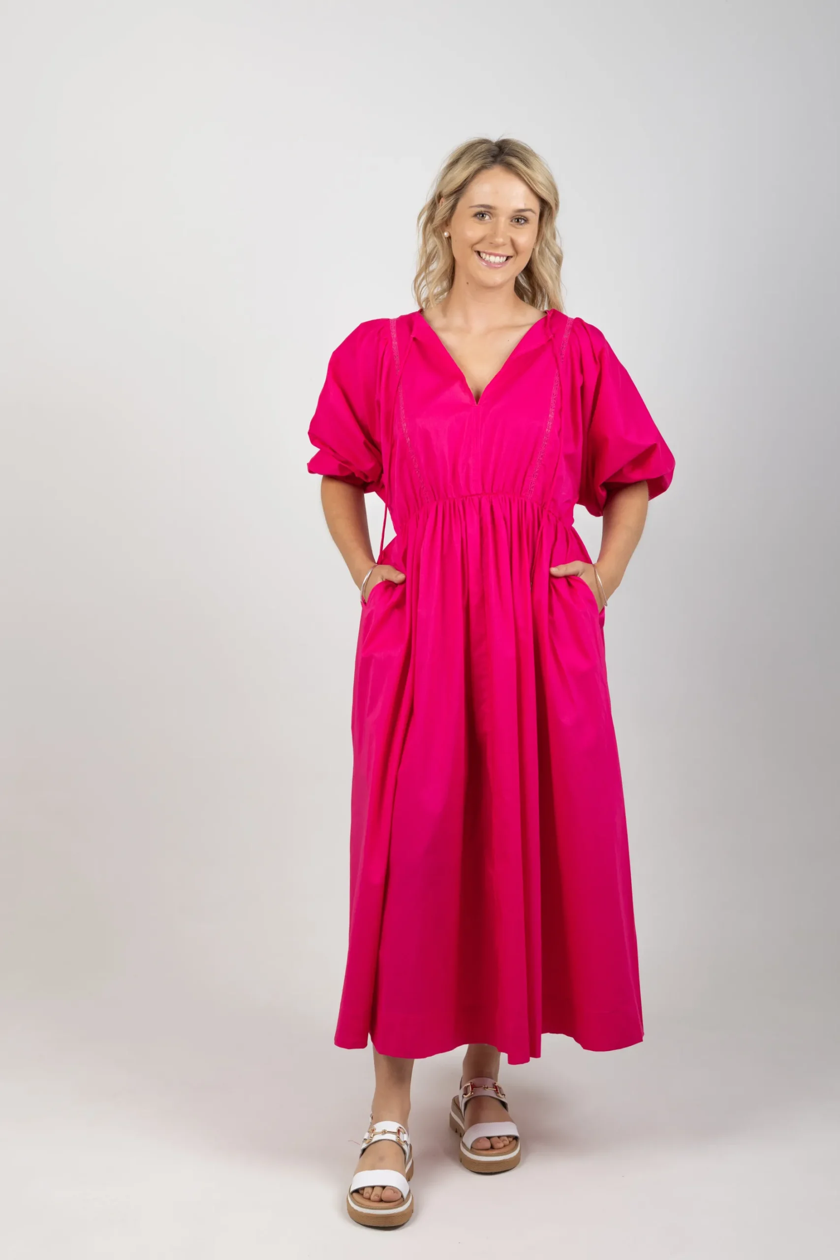 isle_of_mine_remi_maxi_ra_1.webp Dresses-ISLE OF MINE REMI MAXI RASPBERRY