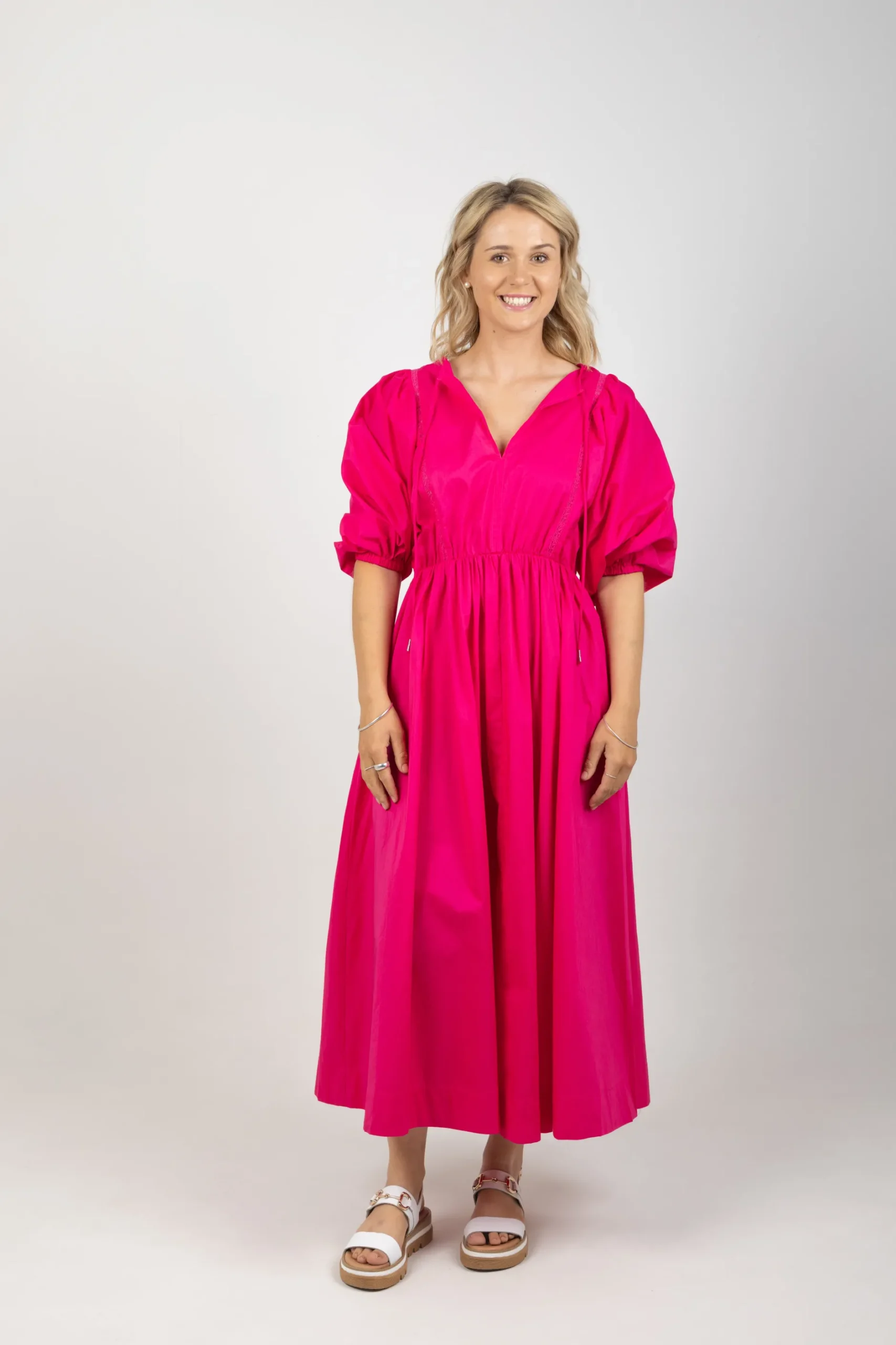 isle_of_mine_remi_maxi_ra_2.webp Dresses-ISLE OF MINE REMI MAXI RASPBERRY