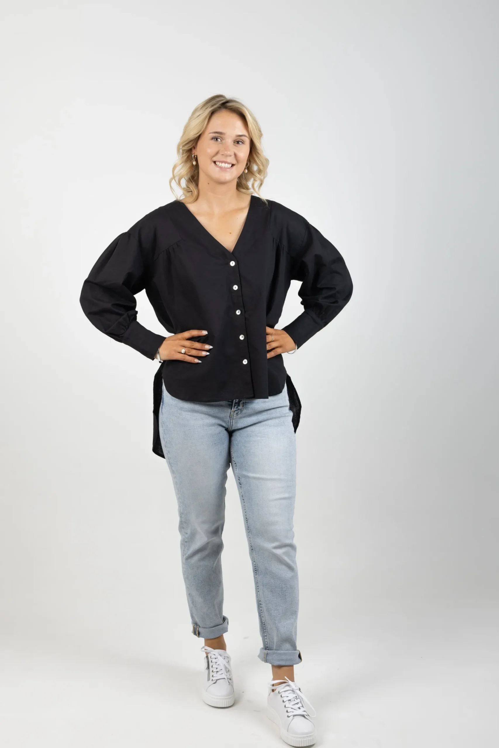 isle_of_mine_venus_linen__2-2.webp Shirts & Tops-ISLE OF MINE VENUS LINEN BLOUSE ONYX