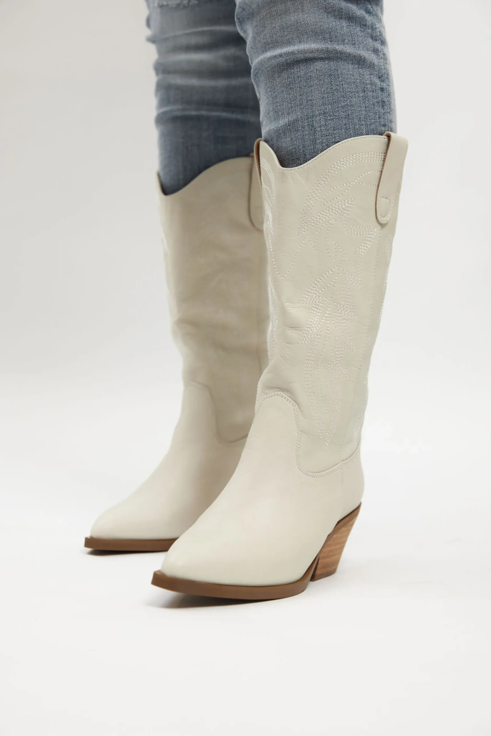 mollini_riding_western_bo_1.webp Footwear-MOLLINI RIDING WESTERN BOOT OATMILK LEATHER