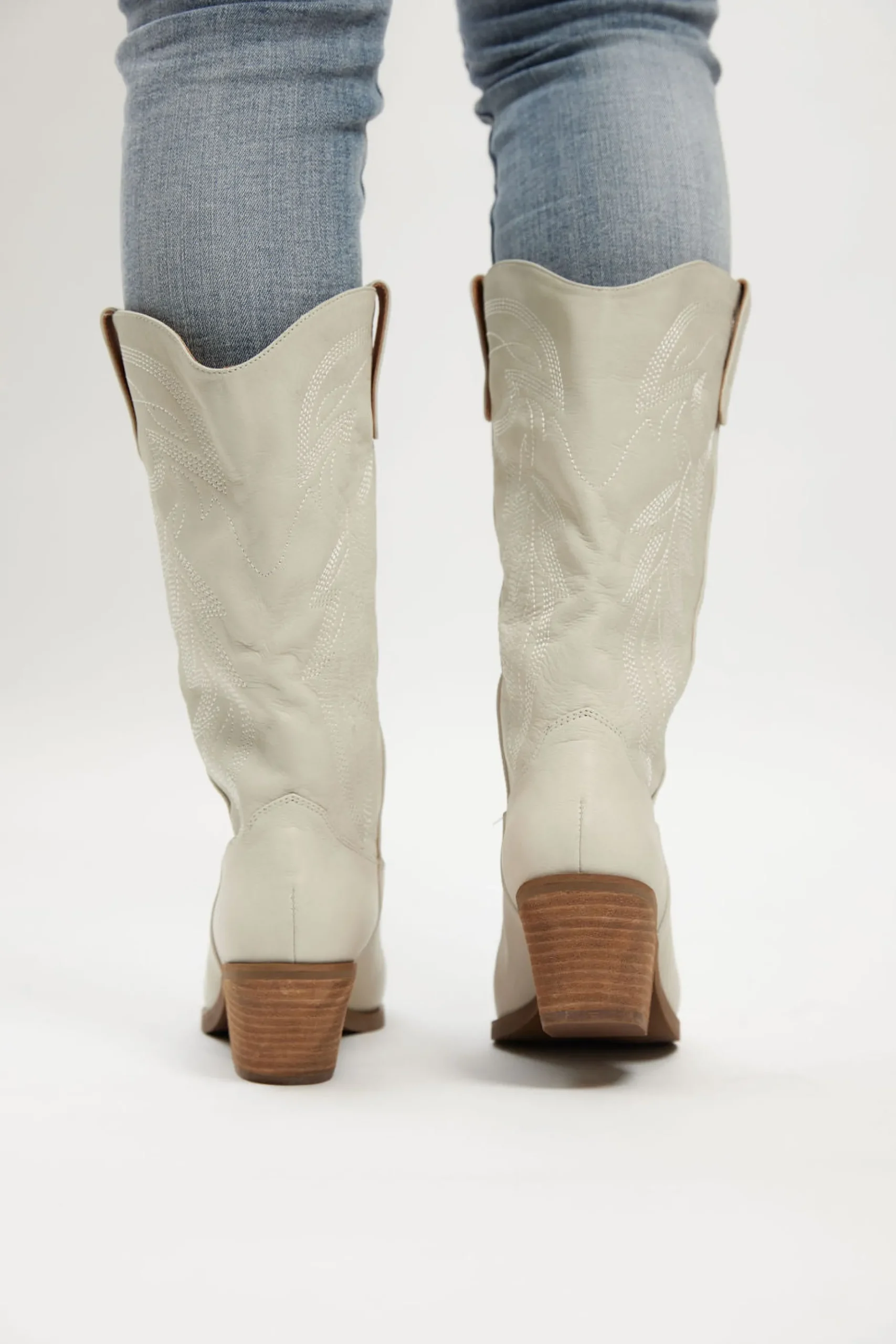 mollini_riding_western_bo_2.webp Footwear-MOLLINI RIDING WESTERN BOOT OATMILK LEATHER