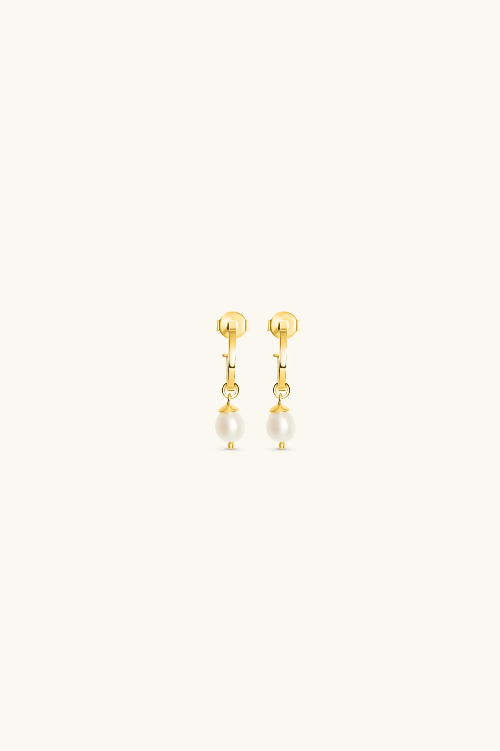 pretty_pearl_hoop_earring_0.webp Freshwater Pearls | 18Kt Gold Plated-BLANK SPACE. PRETTY PEARL HOOP EARRINGS 18KT GOLD