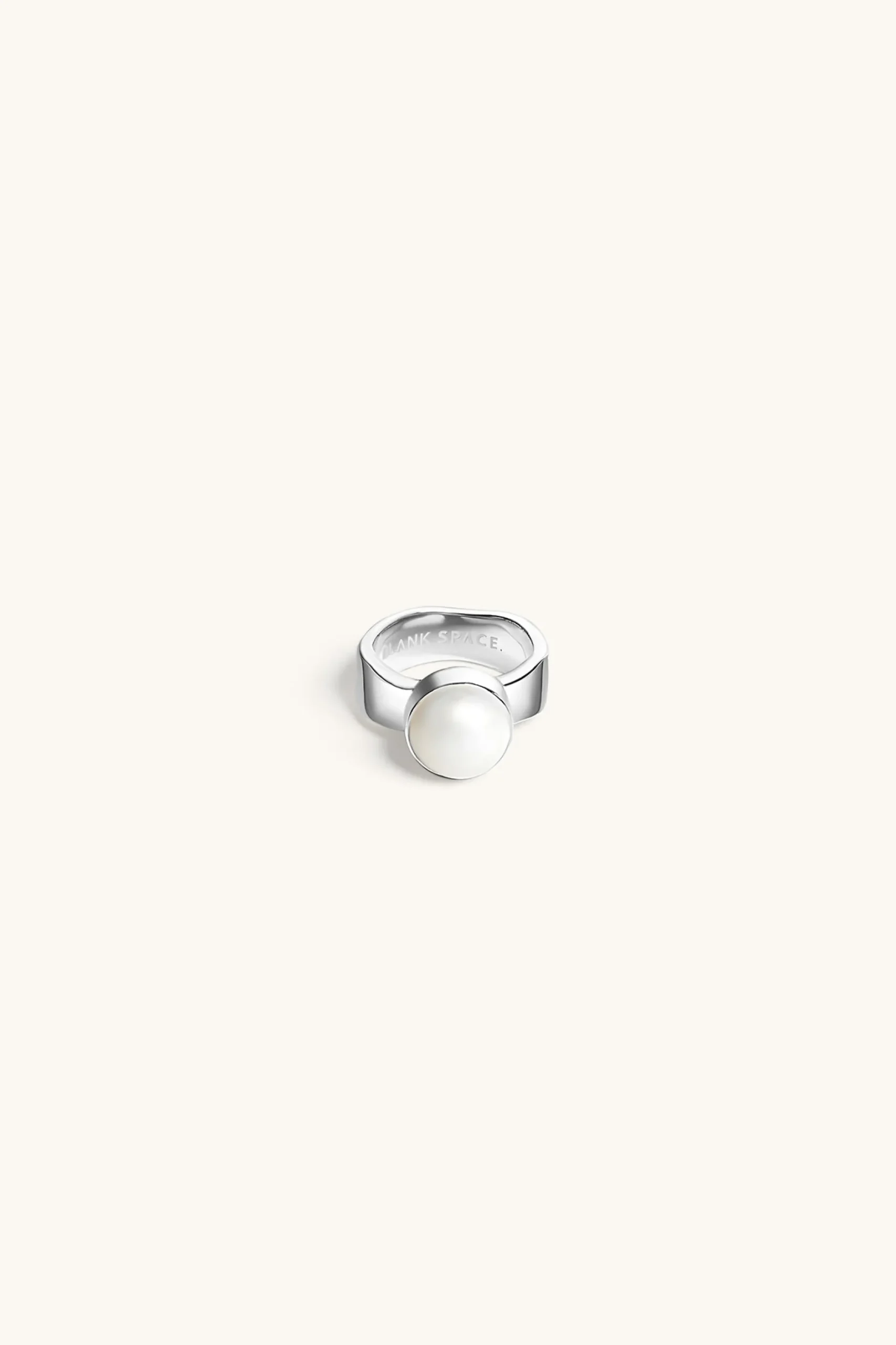 pretty_pearl_ring_2.webp Freshwater Pearls | 925 Sterling Silver-BLANK SPACE. PRETTY PEARL RING
