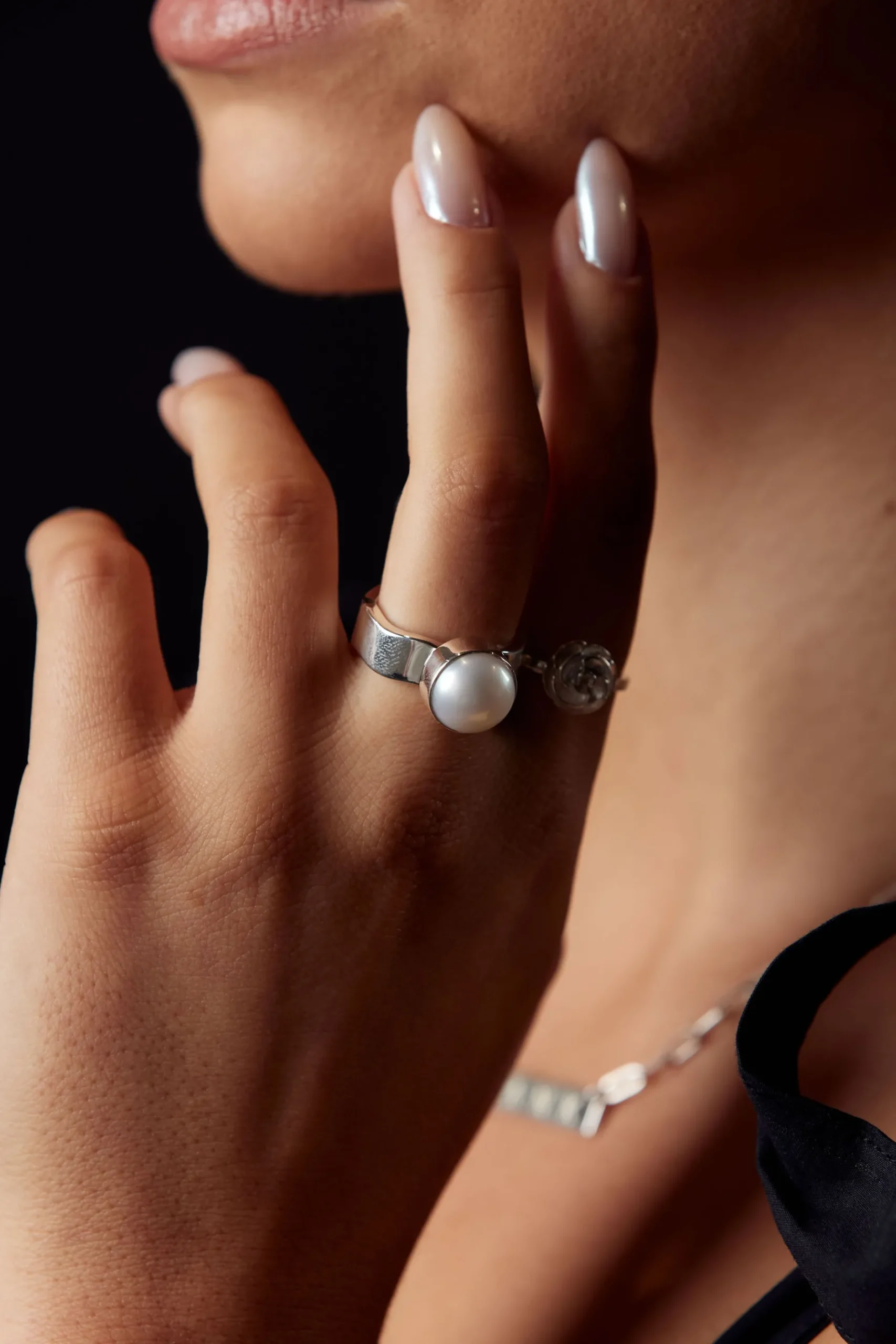 pretty_pearl_ring_4.webp Freshwater Pearls | 925 Sterling Silver-BLANK SPACE. PRETTY PEARL RING