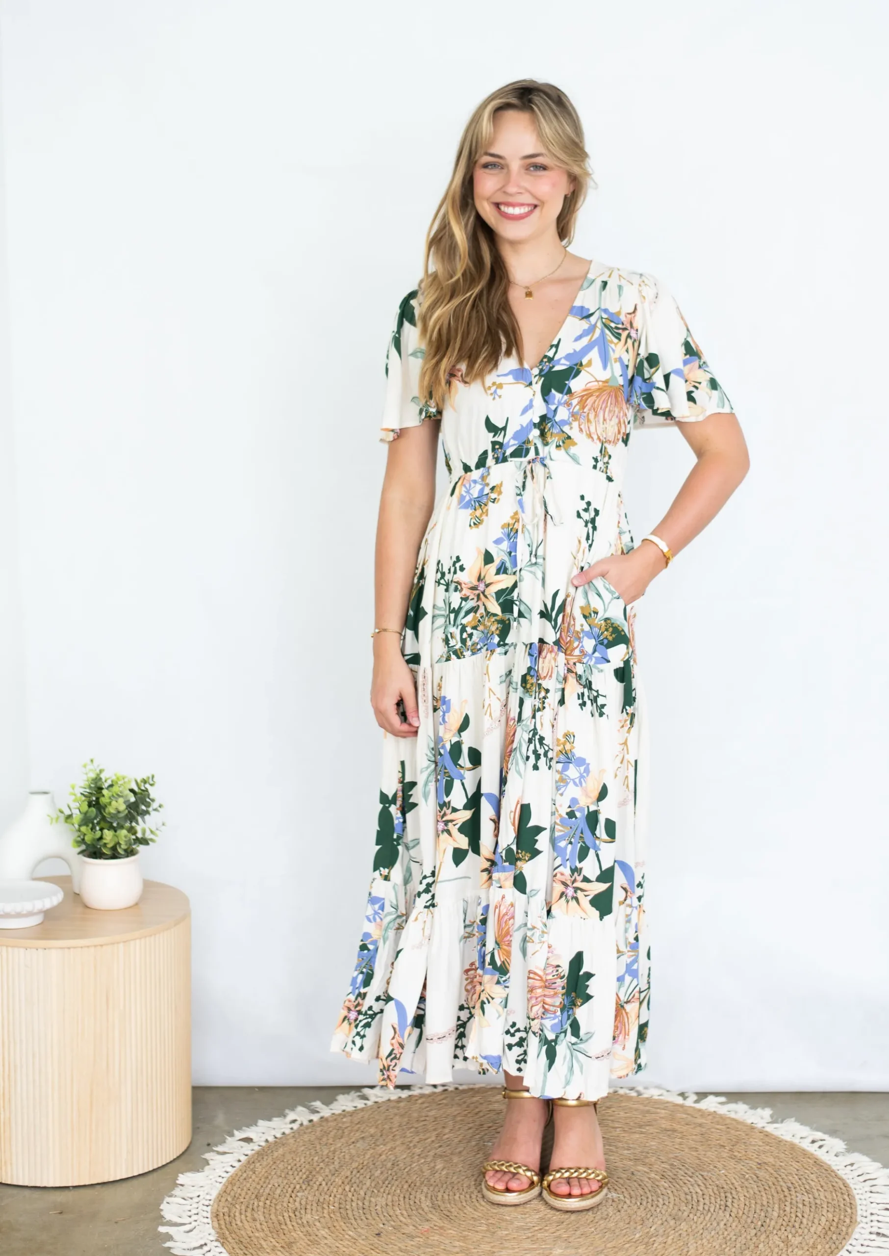 silver_wishes_selma_maxi__0.webp Dresses-SILVER WISHES SELMA MAXI DRESS CREAM FLORAL