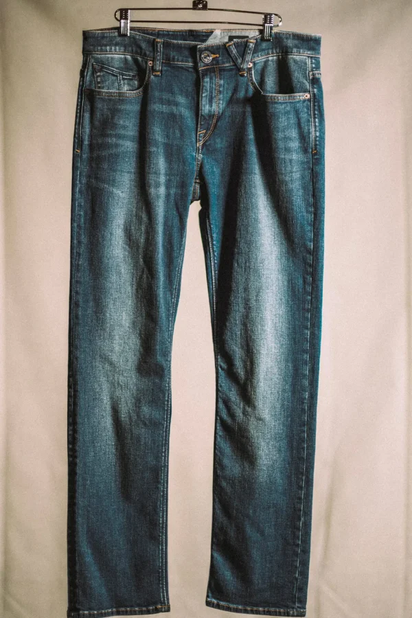 Denim-VOLCOM SOLVER MODERN FIT JEAN - BIARRITZ BLUE*