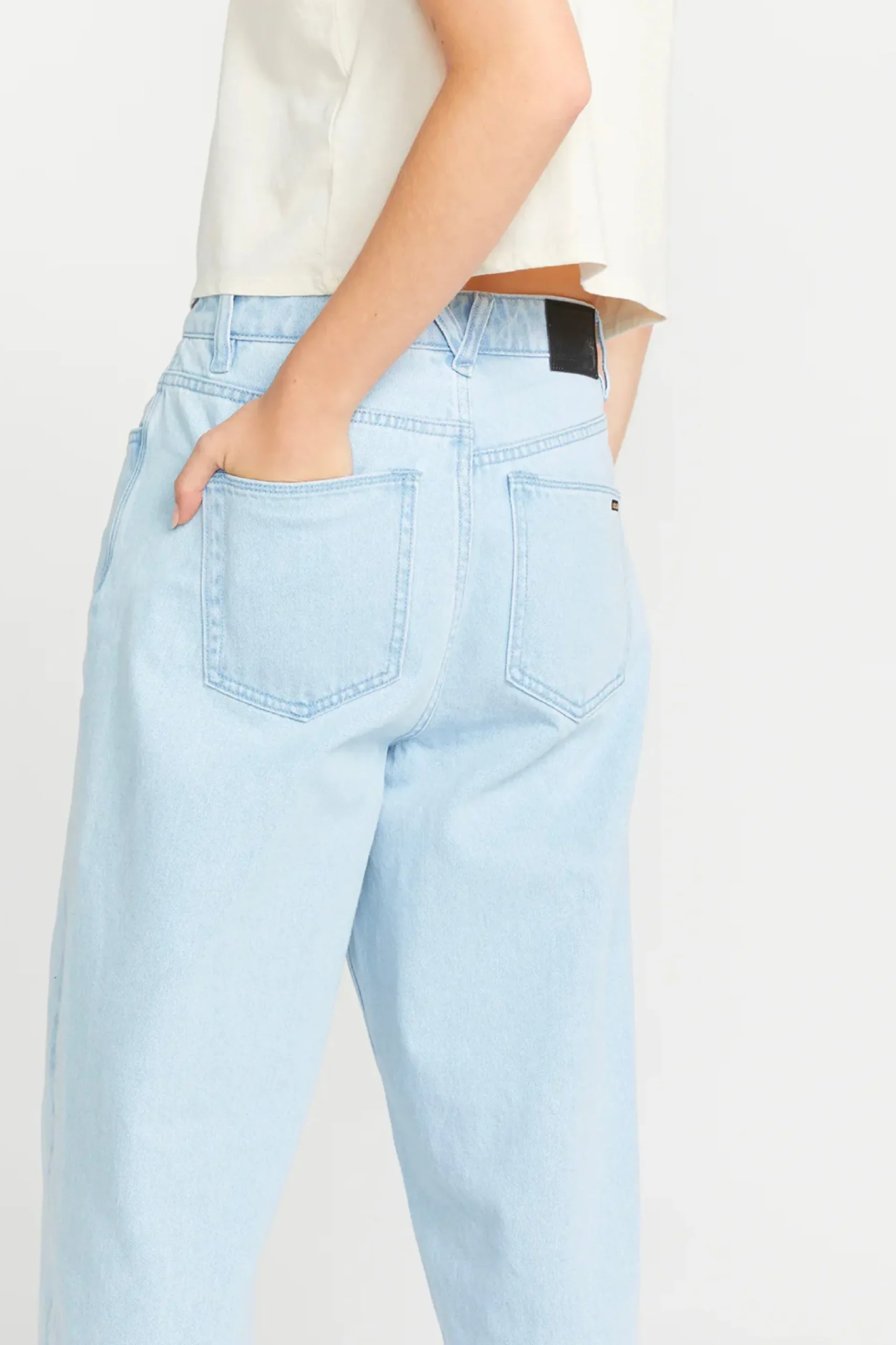 volcom_weellow_jean__ligh_4.webp Denim-VOLCOM WEELLOW JEAN - LIGHT BLUE