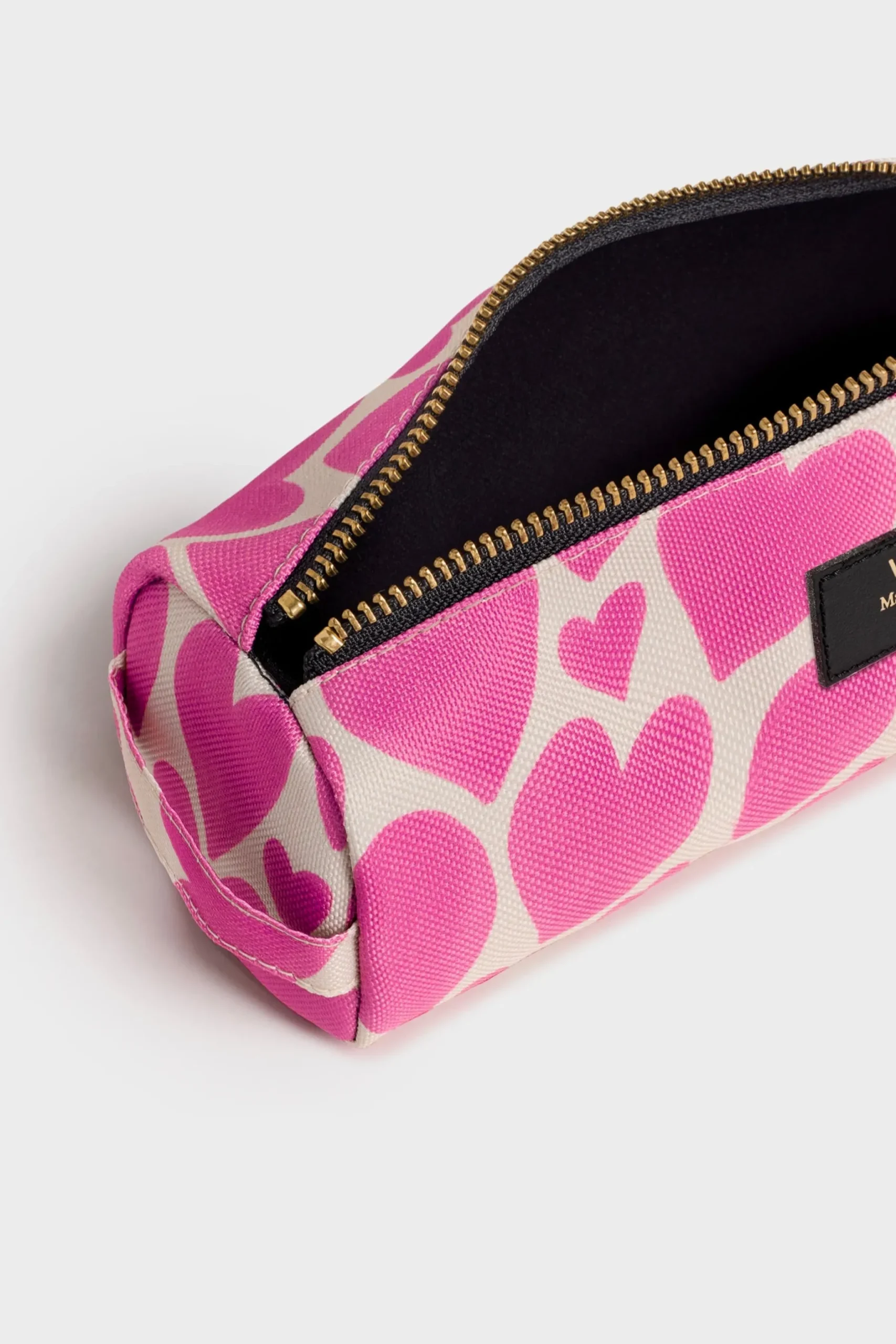 wouf_pencil_case__pink_lo_2.webp Books & Stationery-WOUF PENCIL CASE - PINK LOVE